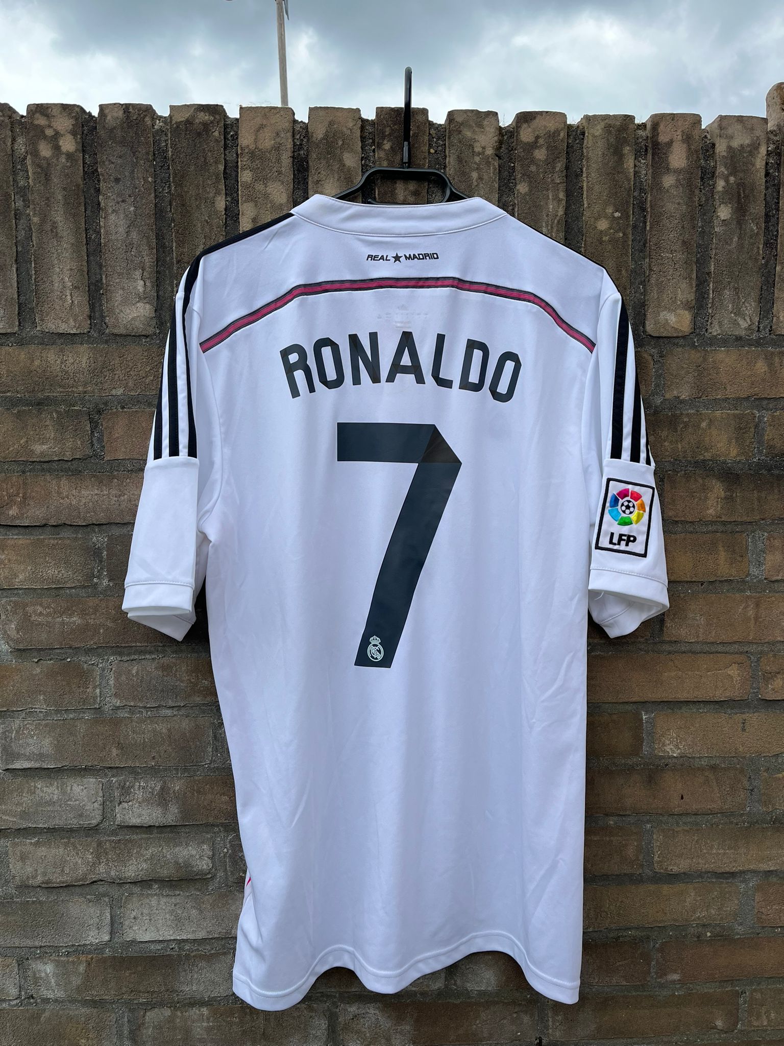 Real Madrid 2014/2015 home shirt Ronaldo #7 size L 8.5/10