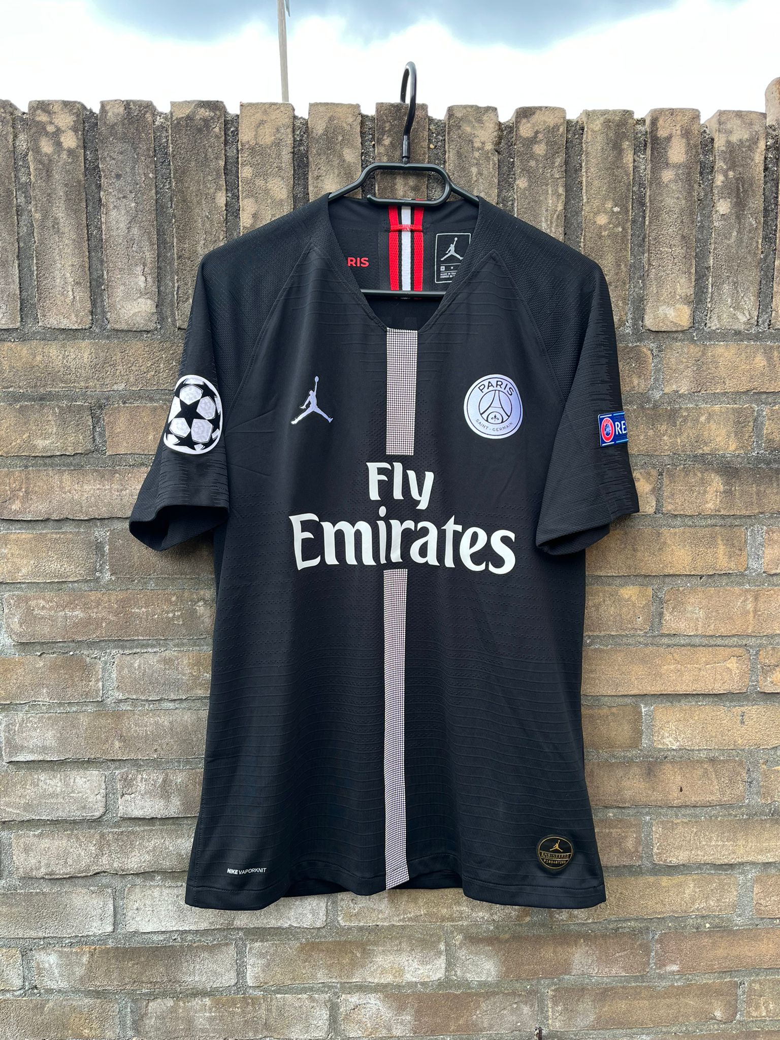 PSG 2018/2019 black Jordan shirt Mbappé #7 size M 8.5