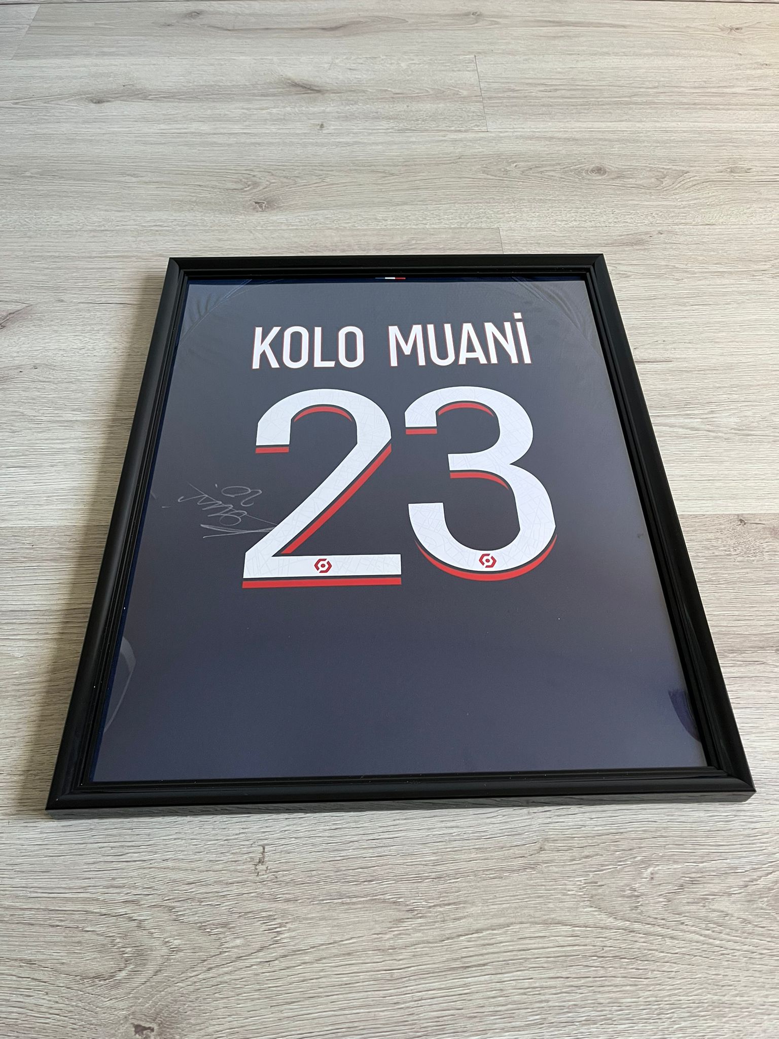 PSG 2023/2024 Signed home shirt Kolo Muani #23 size L 10/10