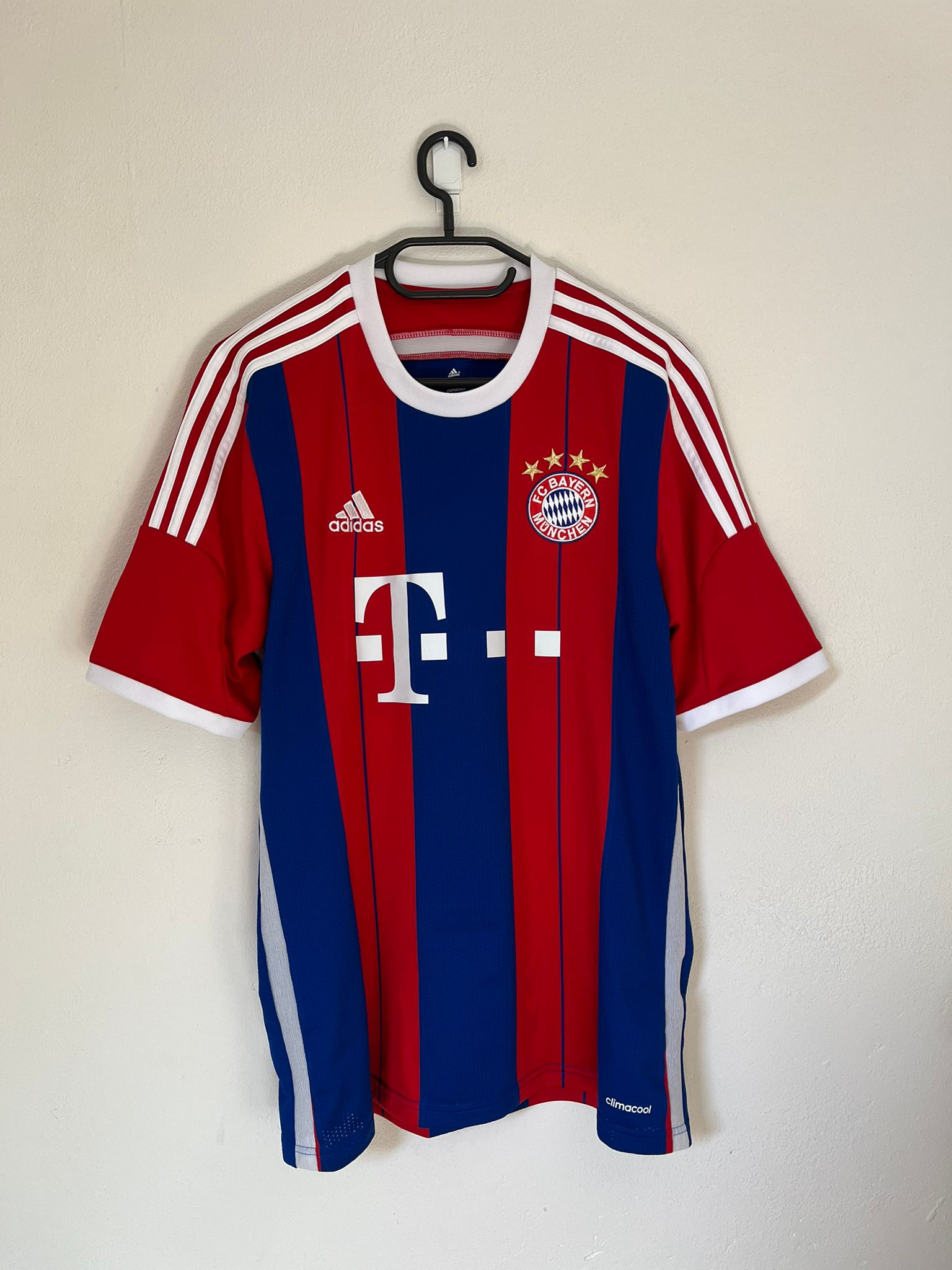 Bayern Munich 2014/2015 home shirt Robben #10 size M 9/10