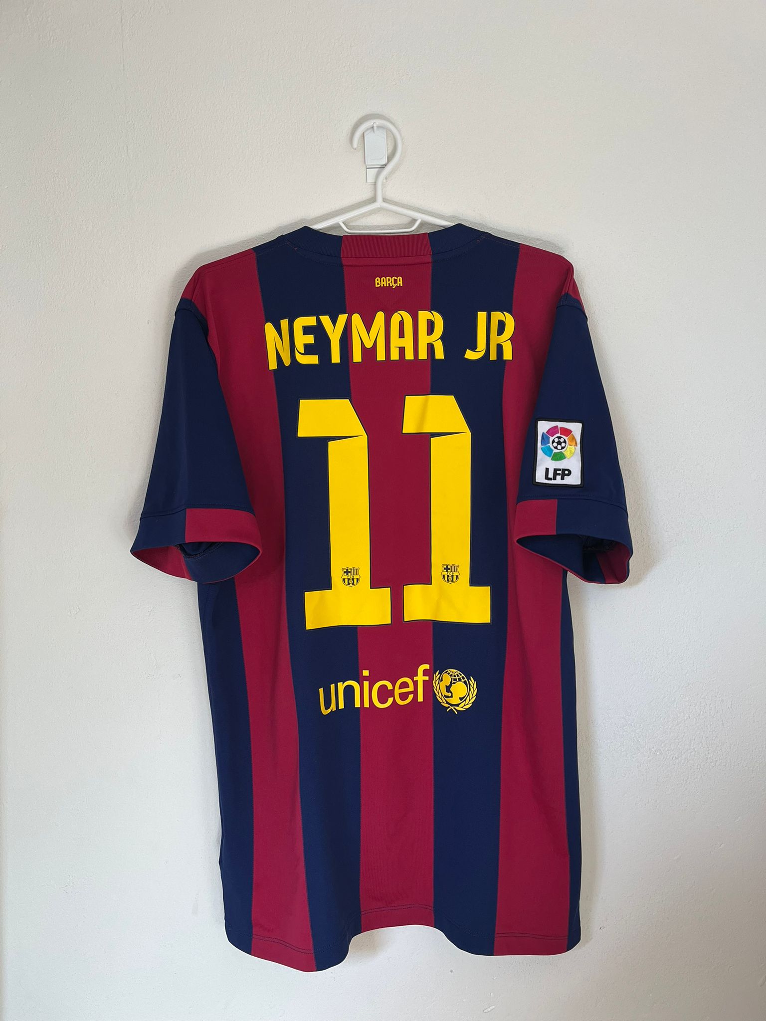FC Barcelona 2014/2015 home shirt Neymar JR #11 size L 8/10