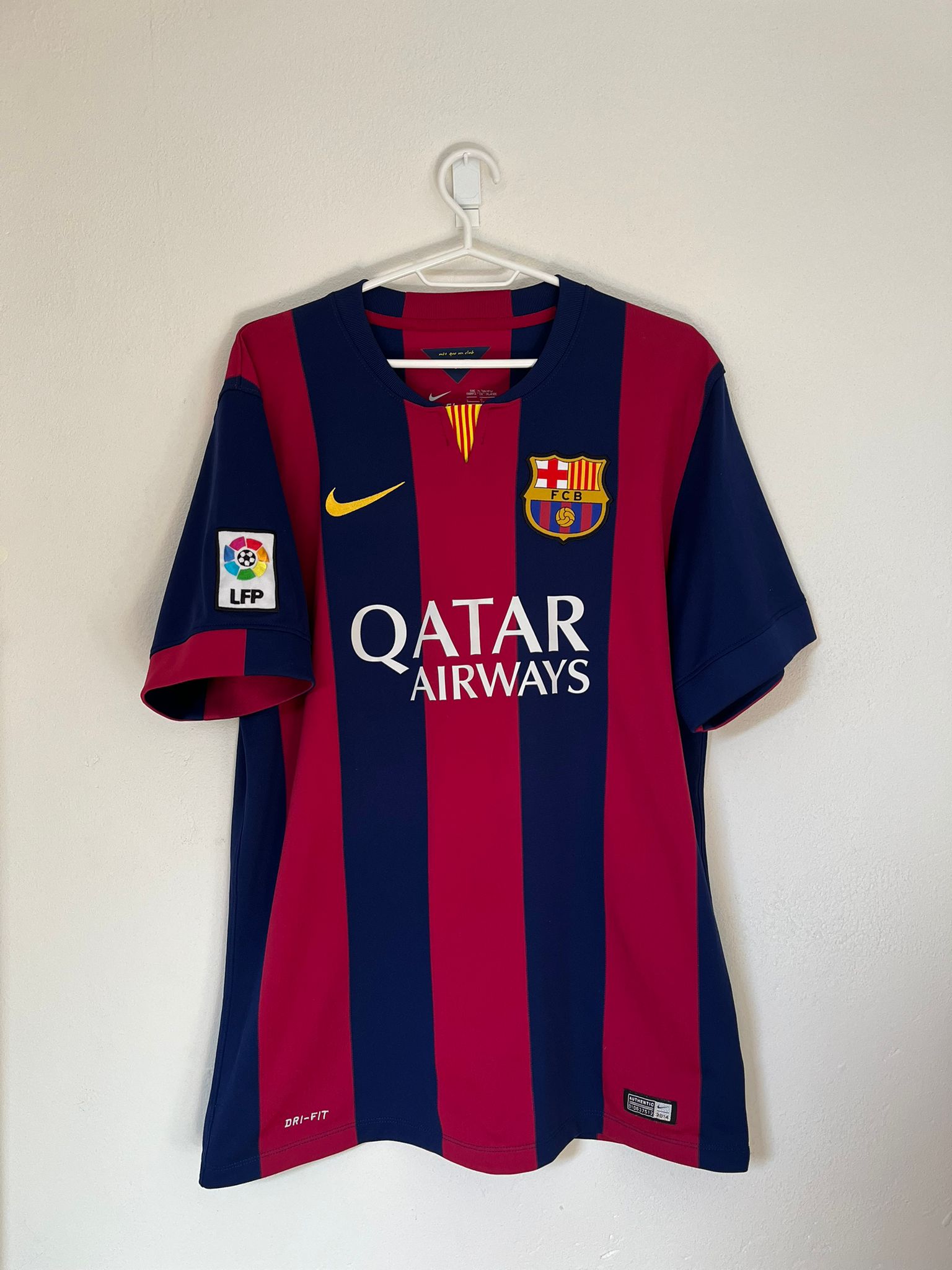 FC Barcelona 2014/2015 home shirt Neymar JR #11 size L 8/10