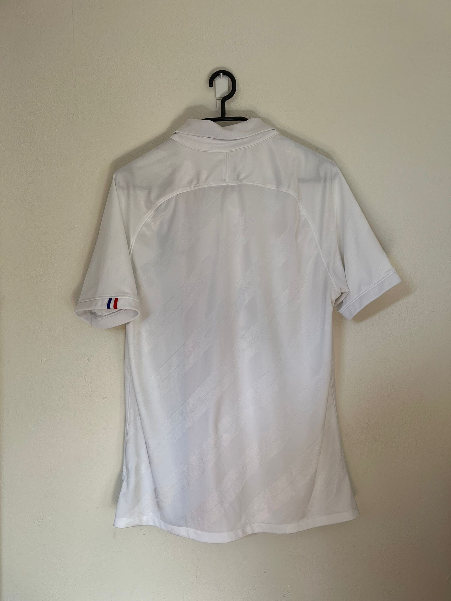 Paris Saint Germain 2019/2020 third shirt size M 8.5/10