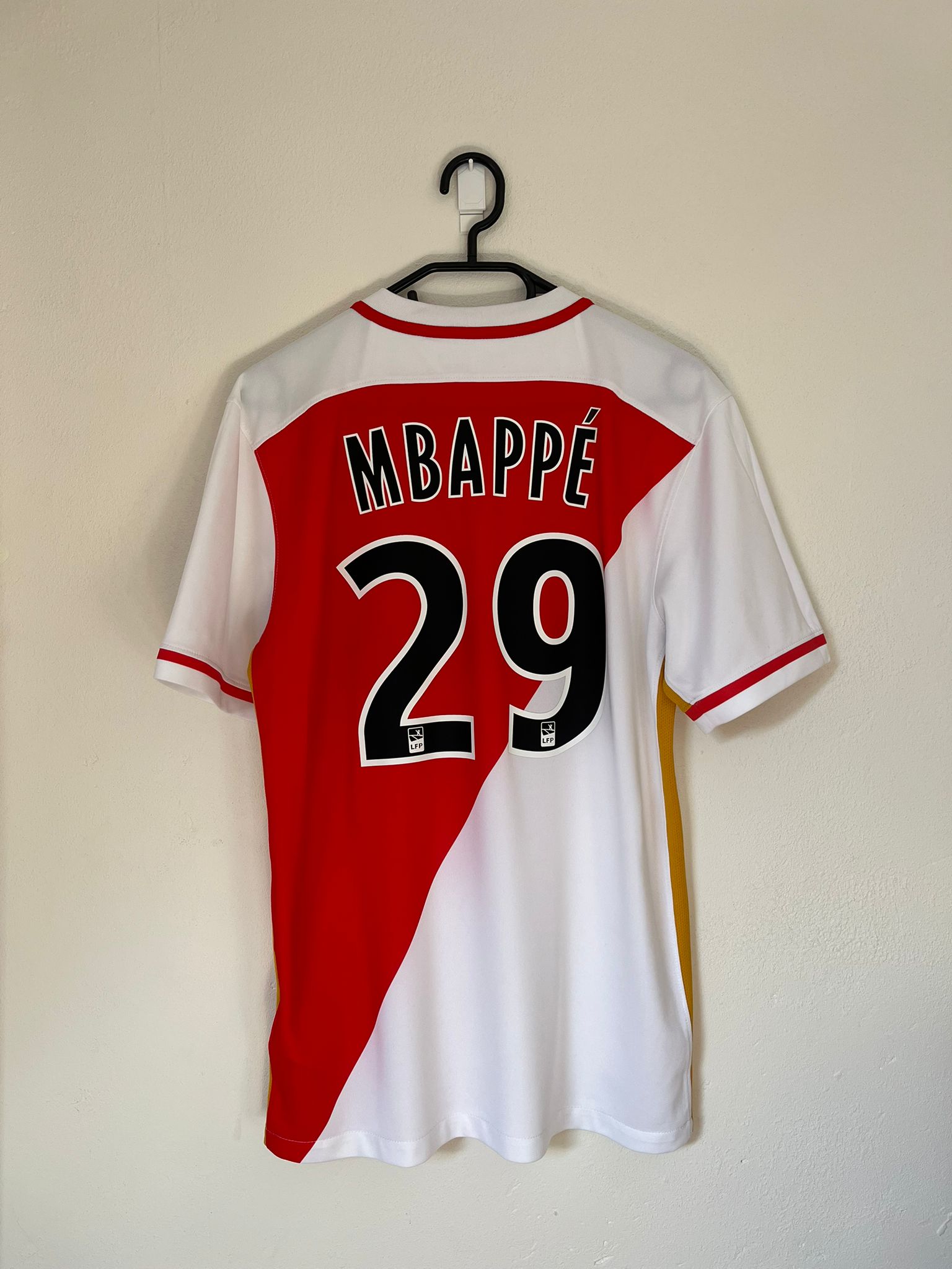 AS Monaco 2015/2016 home shirt Mbappé #29 size M 8.5/10