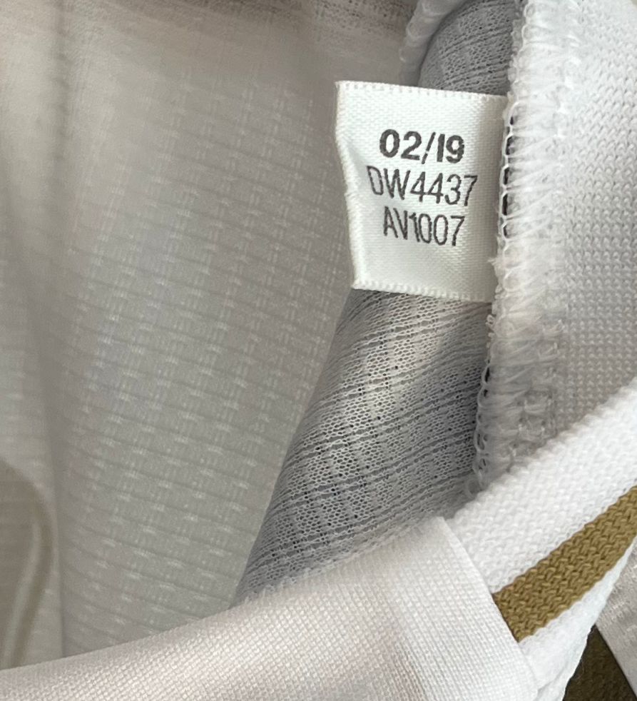 Real Madrid 2019/2020 home shirt Sergio Ramos #4 size L 8.5/10