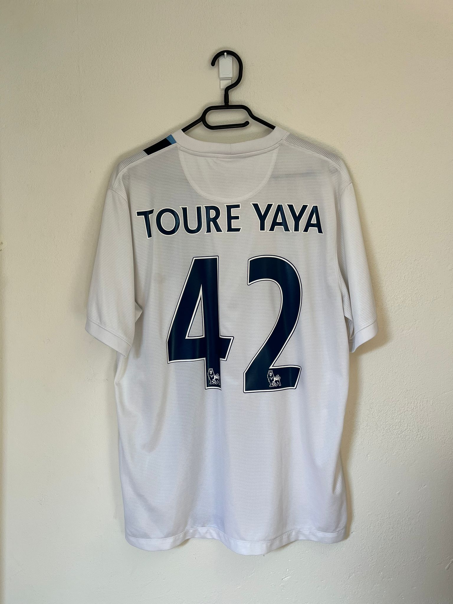 Manchester City 2013/2014 third shirt Yaya Toure #42 size L 8.5/10