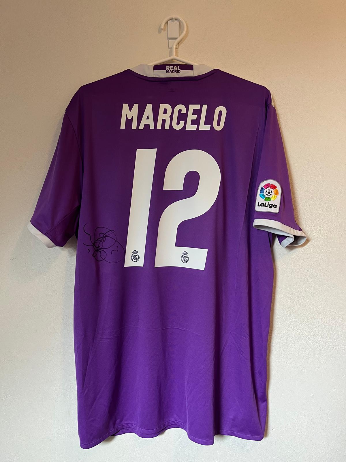 Real Madrid 2016/2017 Signed away shirt Marcelo #12 size XL 8/10