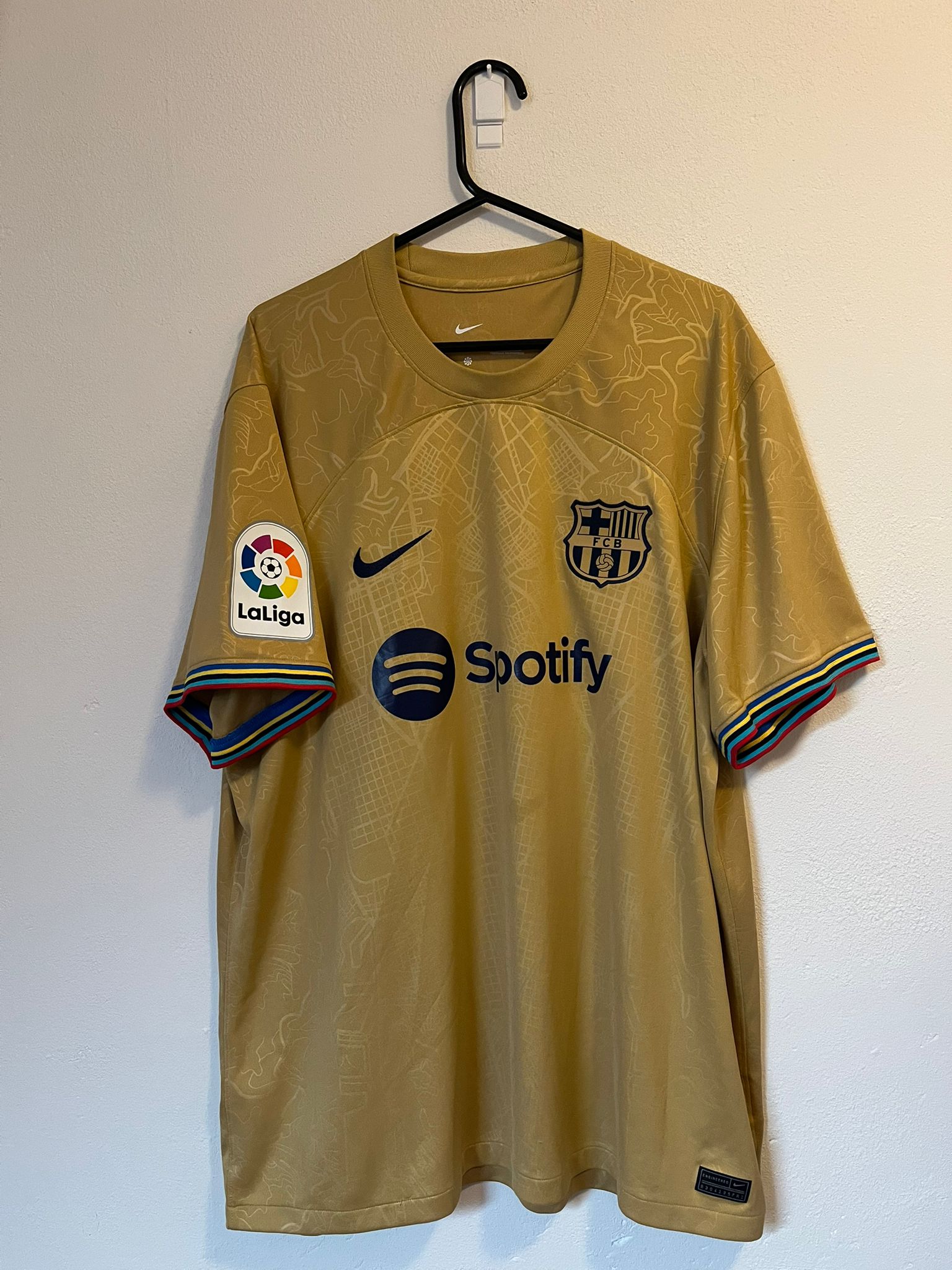 FC Barcelona 2022/2023 away shirt Pedri #8 size XXL 8.5/10