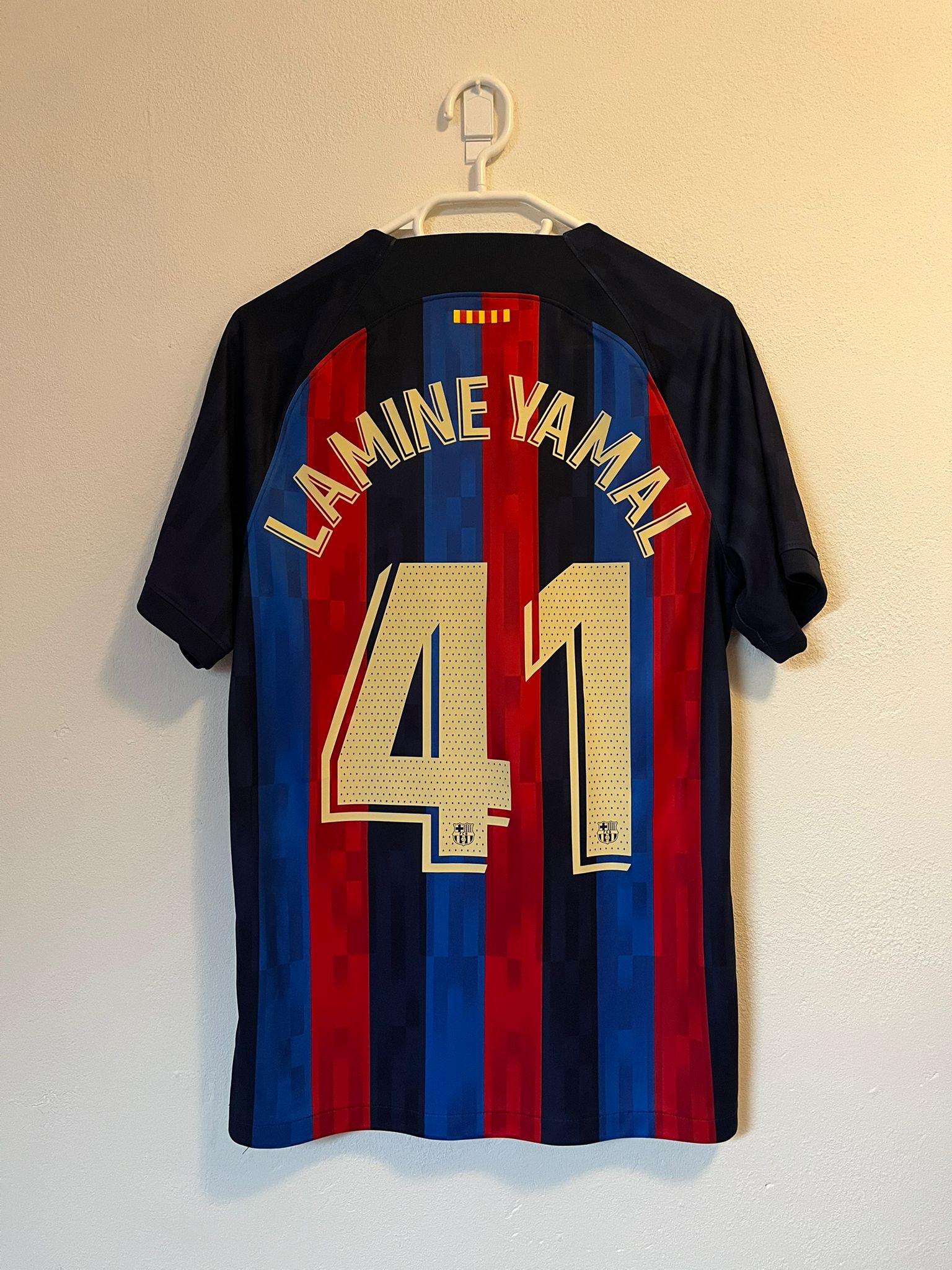 FC Barcelona 2022/2023 home shirt Lamine Yamal #41 size S 8/10