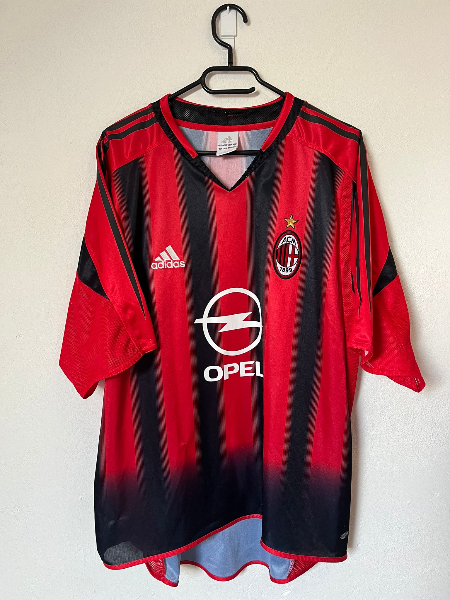 AC Milan 2004/2005 Signed home shirt Cafu #2 size L 7.5/10