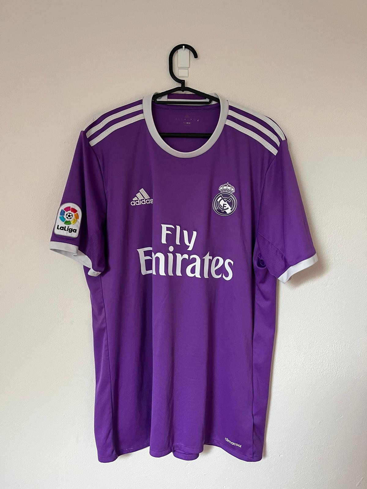 Real Madrid 2016/2017 away shirt Ronaldo #7 size L 7.5/10