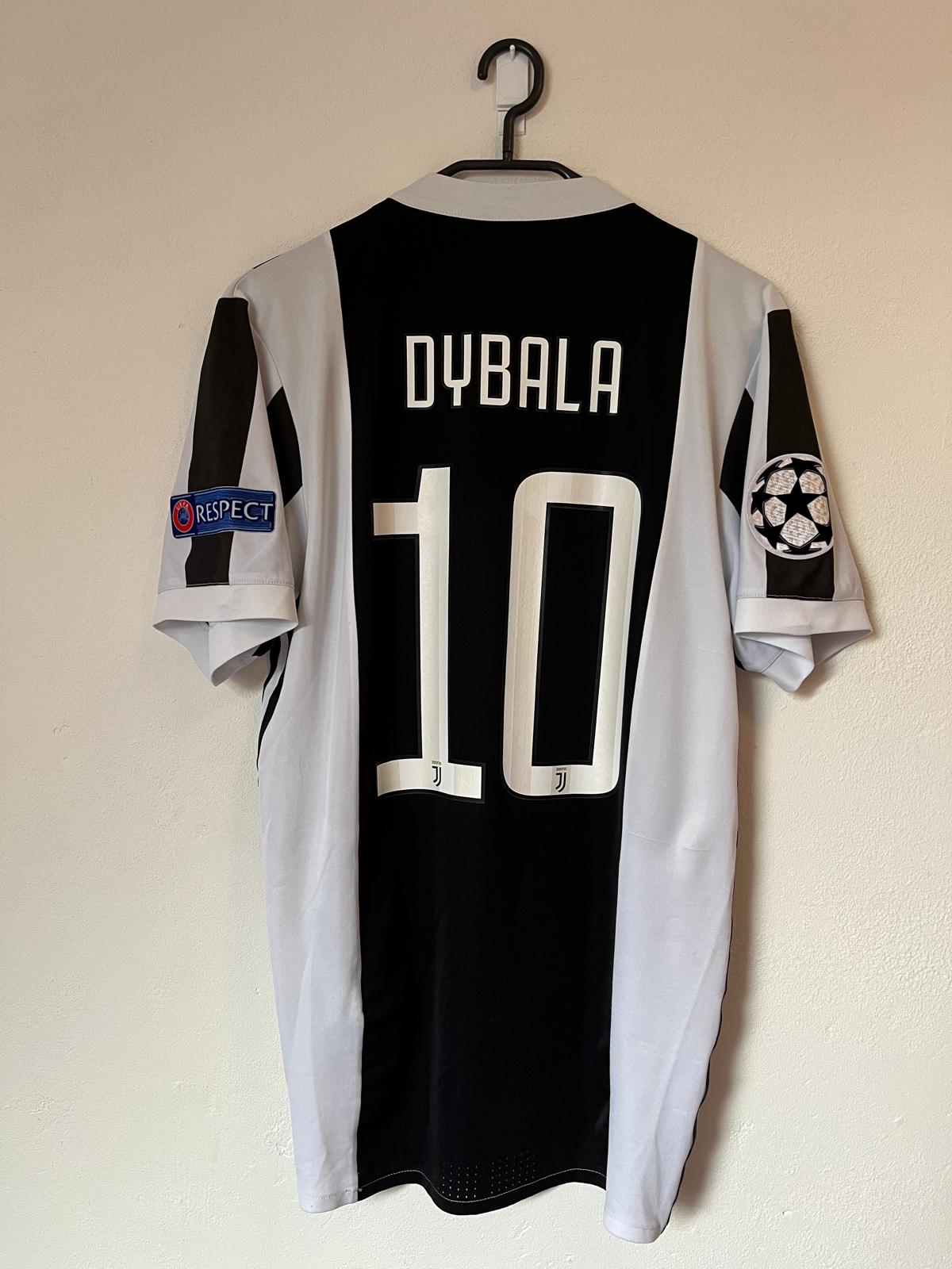 Juventus 2017/2018 home shirt Dybala #10 size M 7.5/10