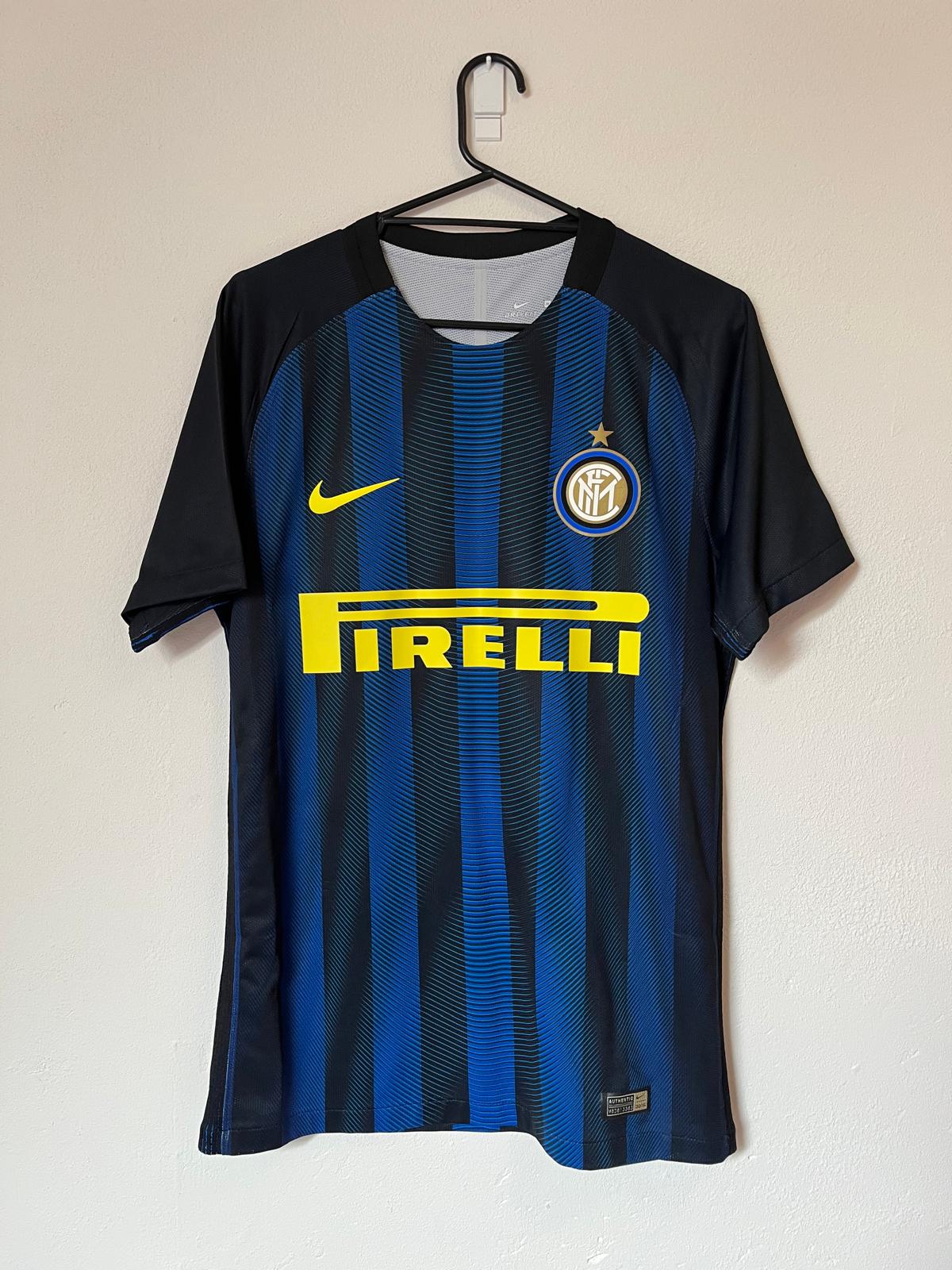 Inter Milan 2016/2017 Signed home shirt Perisic #44 size L 8.5/10