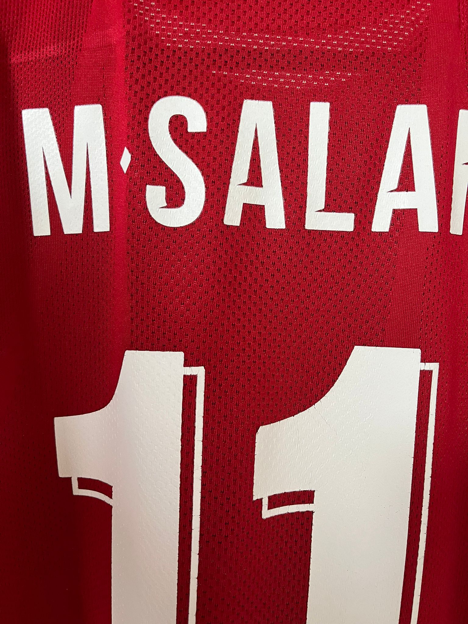 Liverpool 2018/2019 home shirt Salah #11 size L 8/10