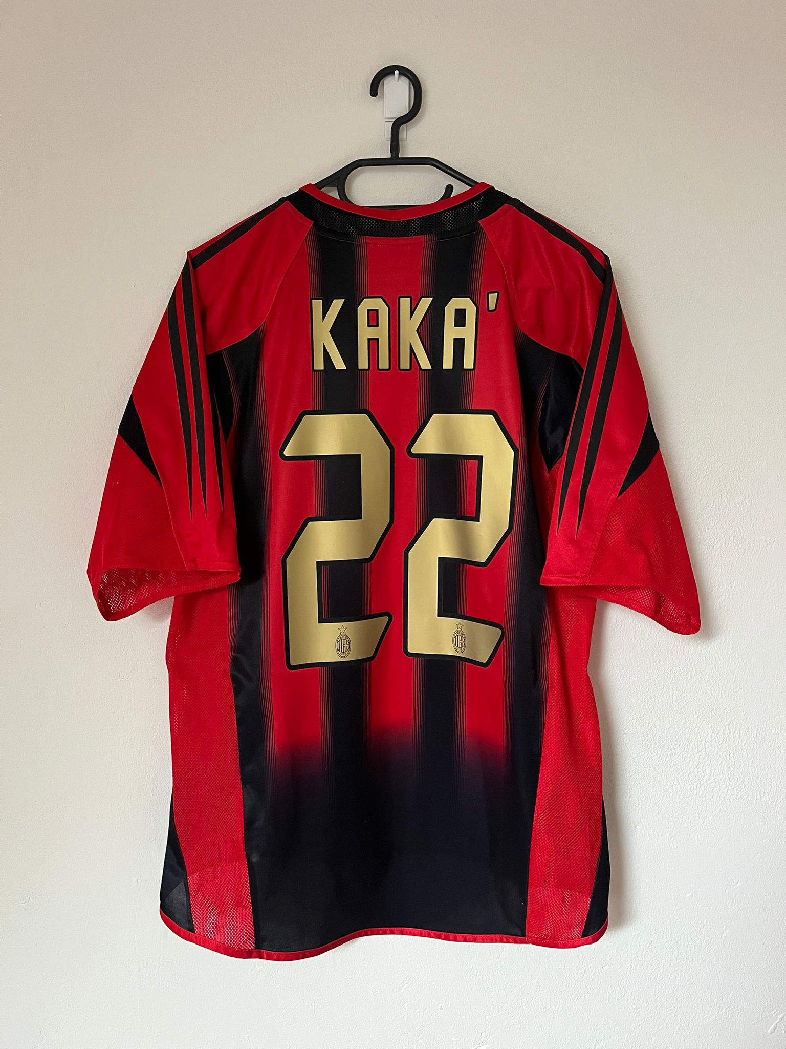 AC Milan 2005/2006 home shirt Kaka #22 size M 7.5/10