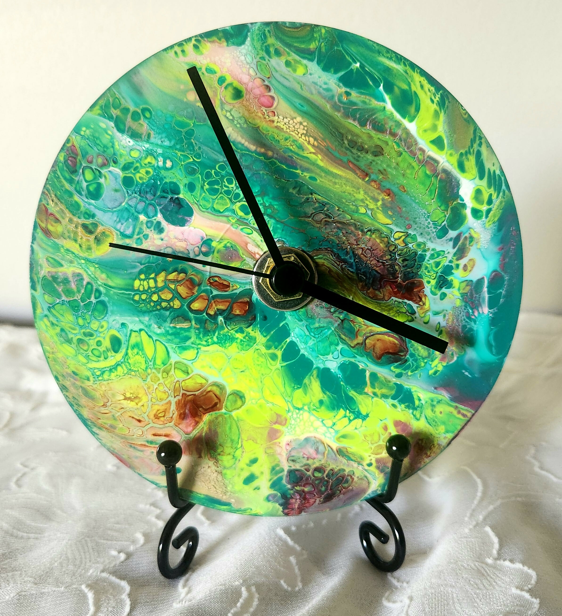 4.75" Decorative Handcrafted Desk Clock