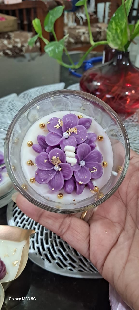Glass Jar lavender with purple flowers