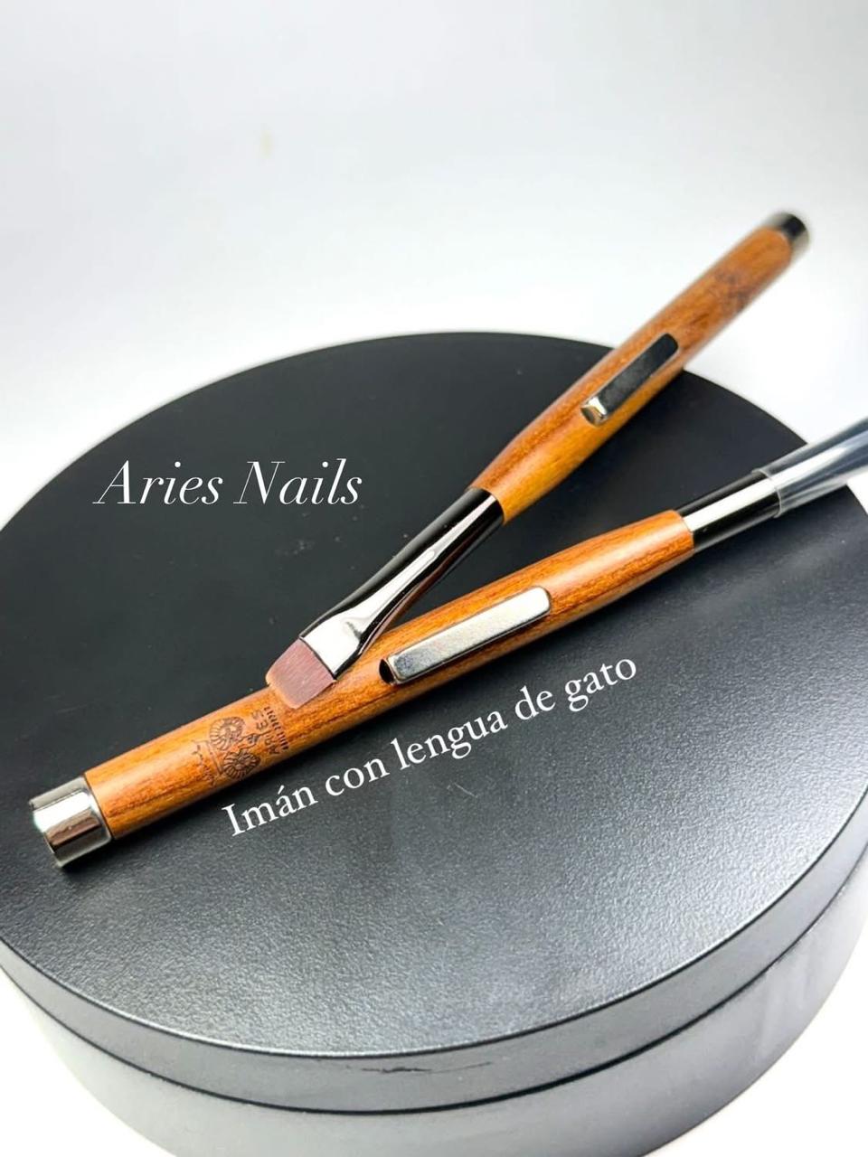 IMAN/LENGUA DE GATO