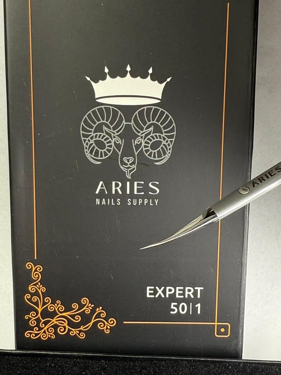 Tijera con semi curva para Manicura 