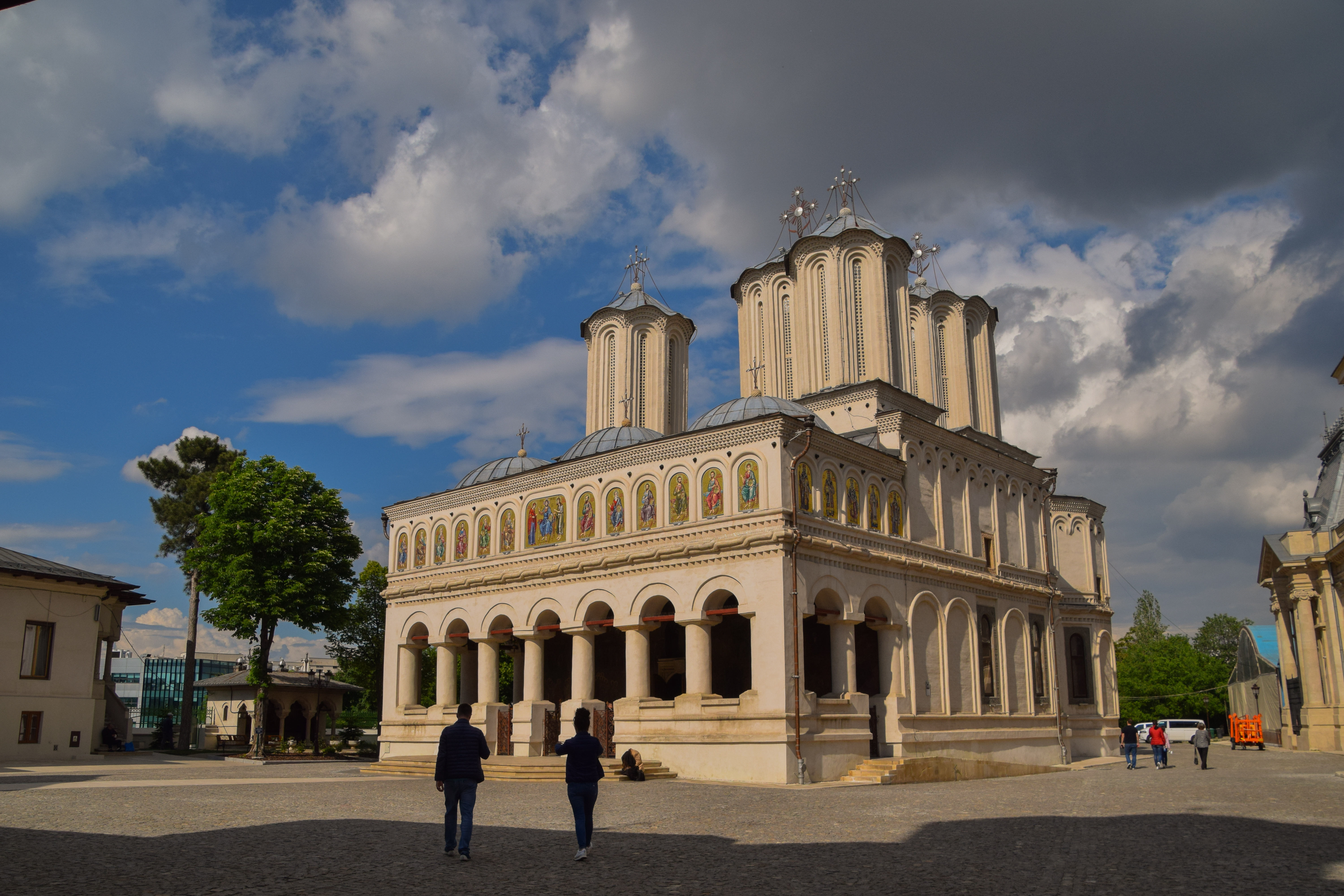 Dealul Patriarhiei și colecția de artă „Ligia și Pompiliu Macovei”