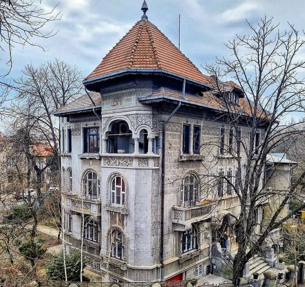 La pas prin Cartierul Cotroceni