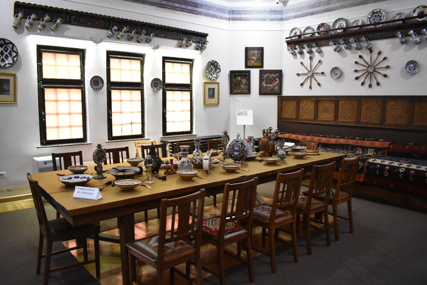 Tur ghidat în Vila cu Clopoței - 12 martie