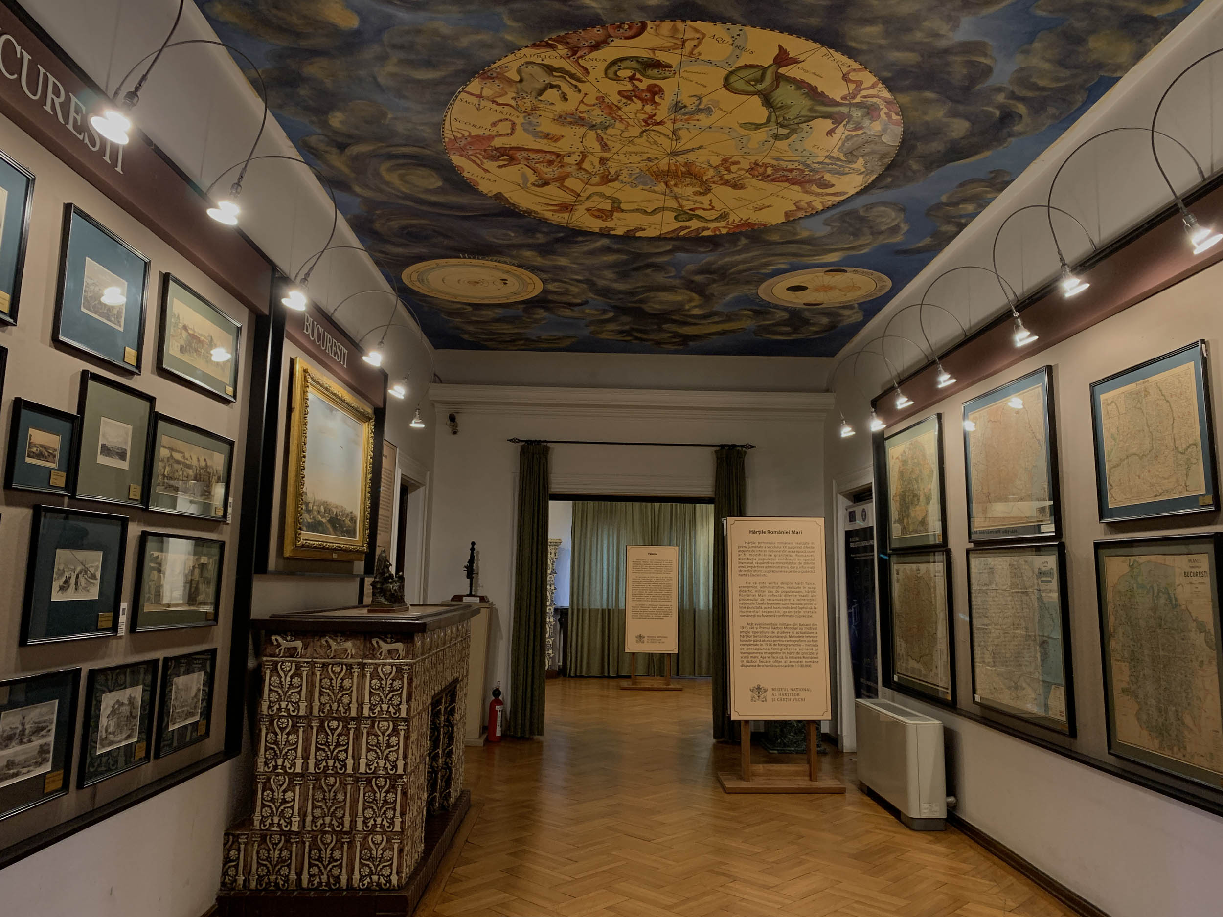 Vizită ghidată la Muzeul Hărților și al Cărții Vechi