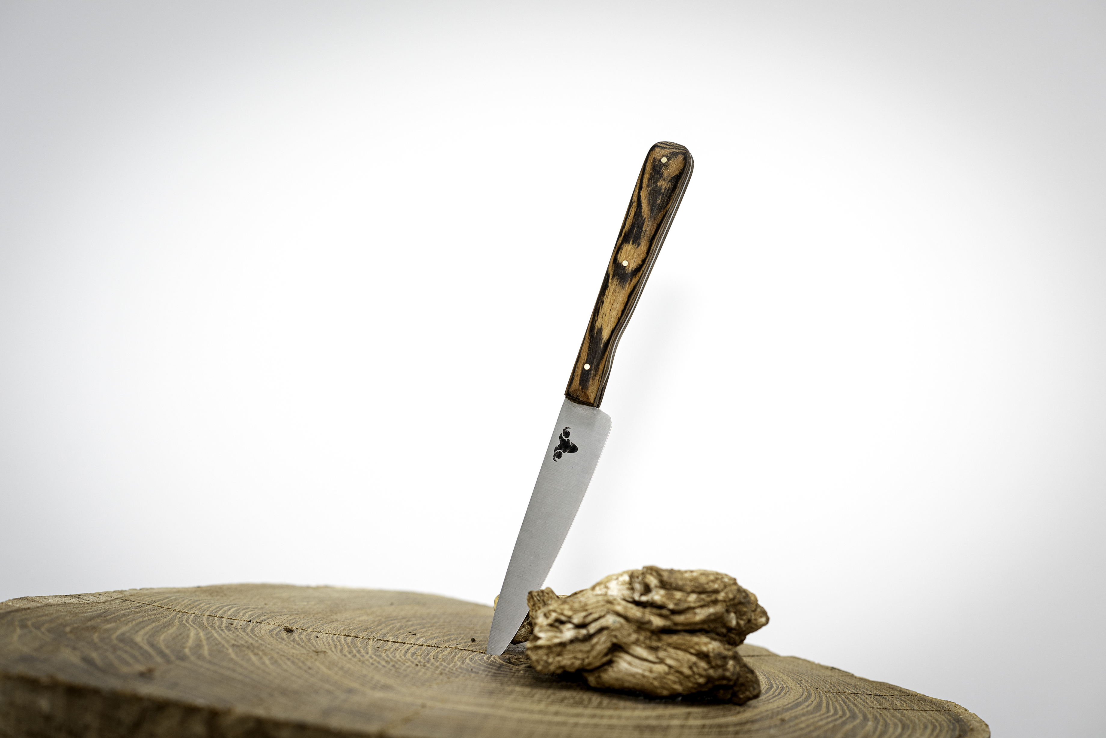 Couteau d'office manche bois de fer