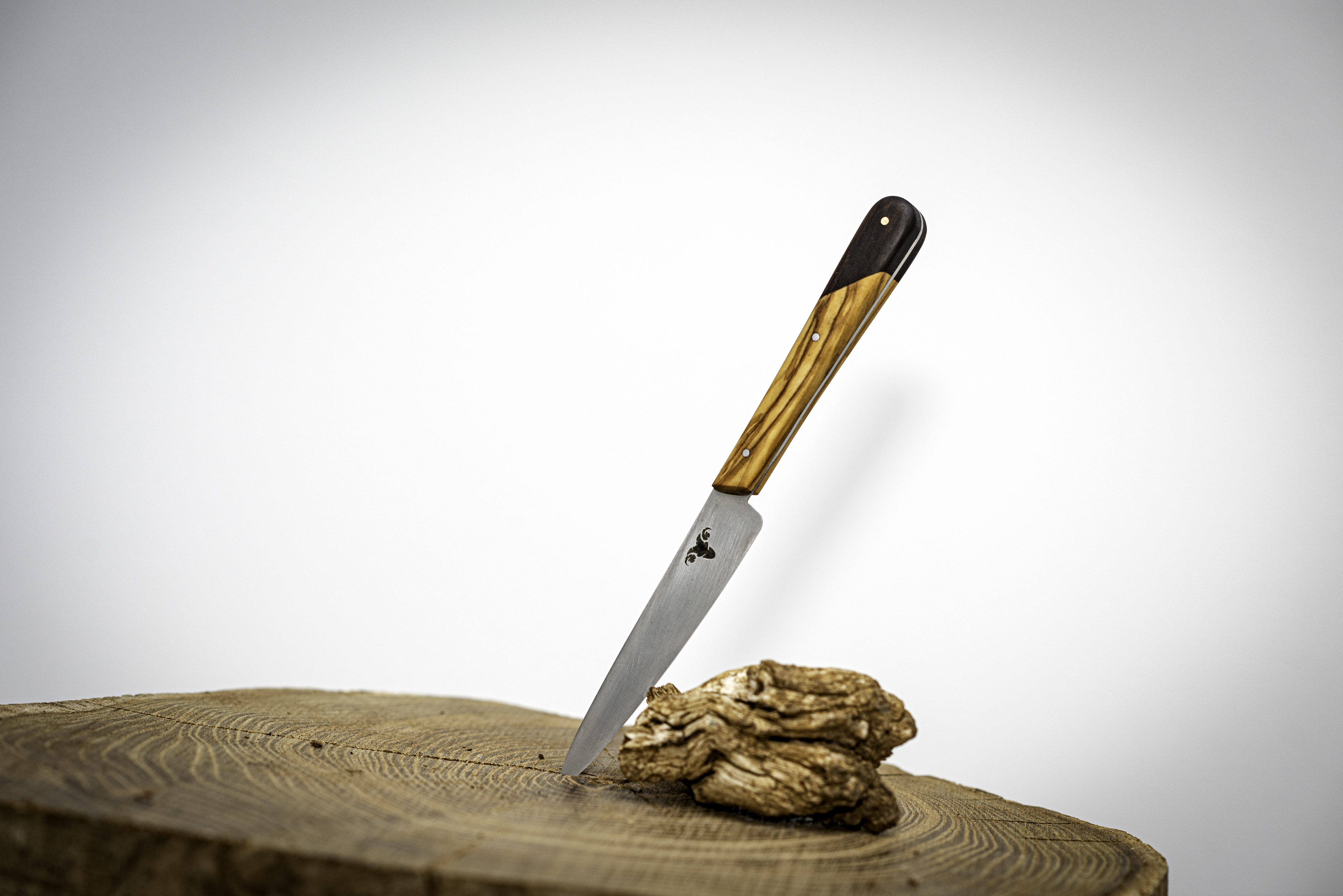 Couteau d'office manche olivier/ébène