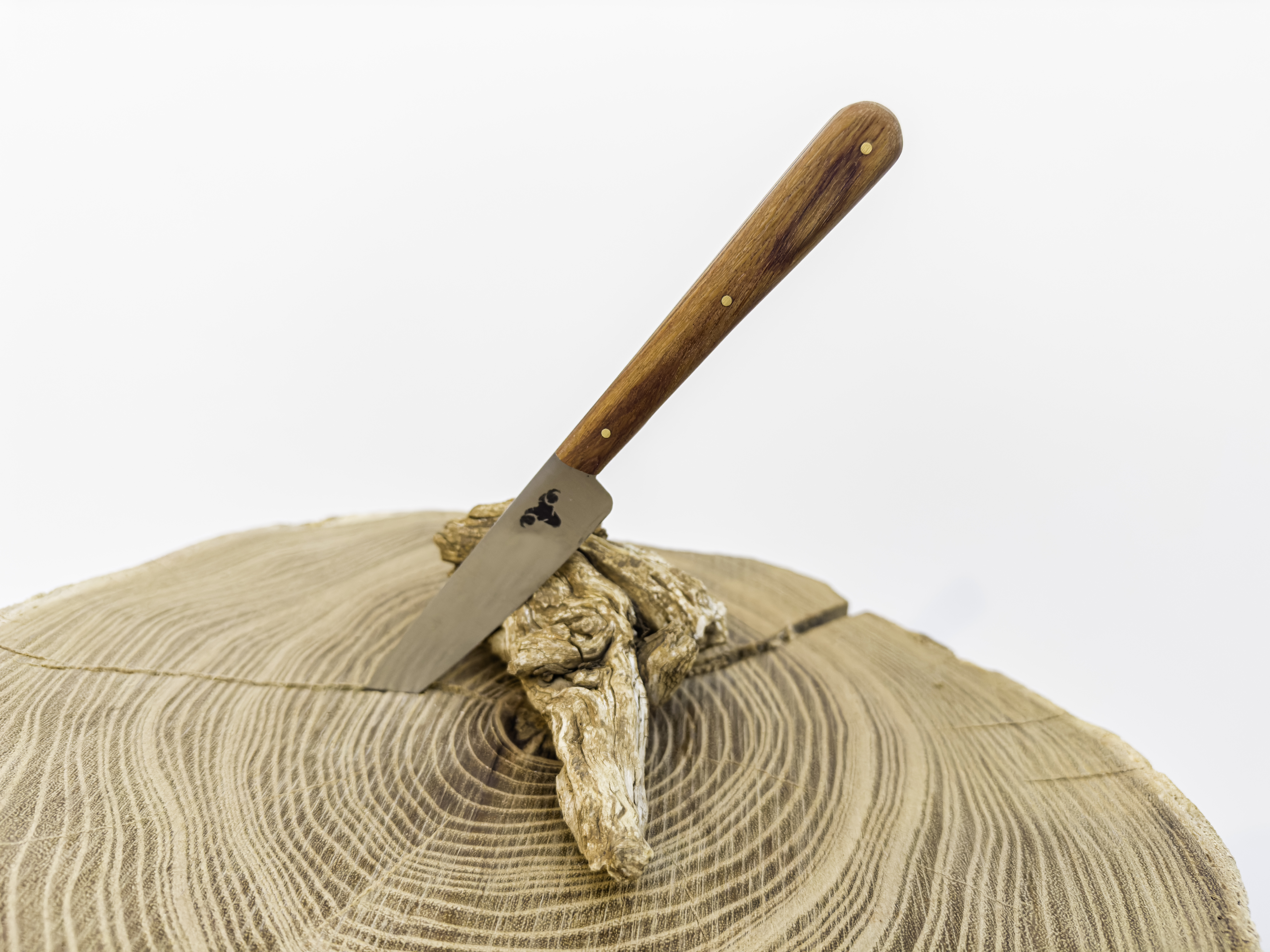 Couteau d'office manche en bois de rose de Guyanne