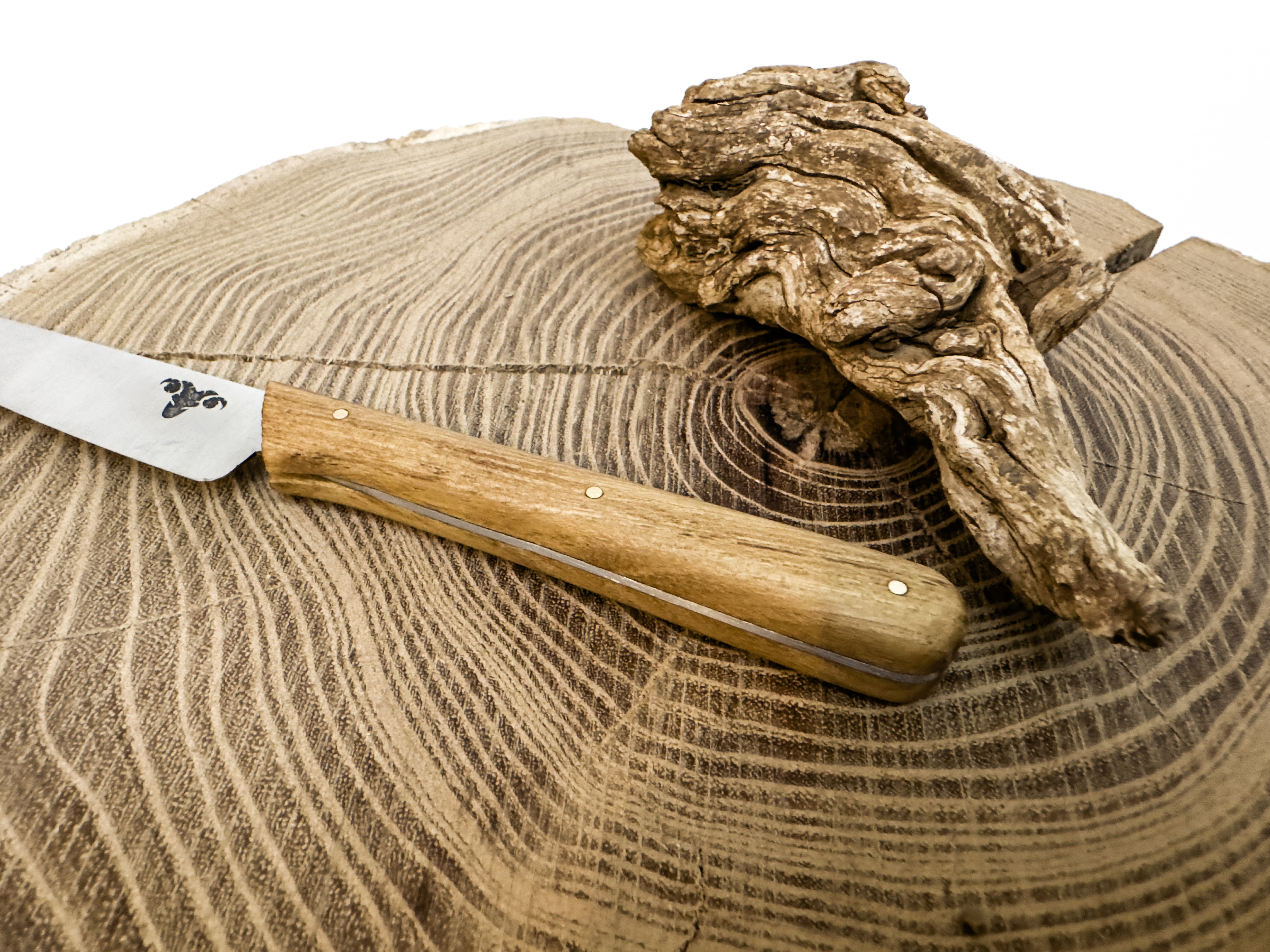 Couteau d'office manche en robinier