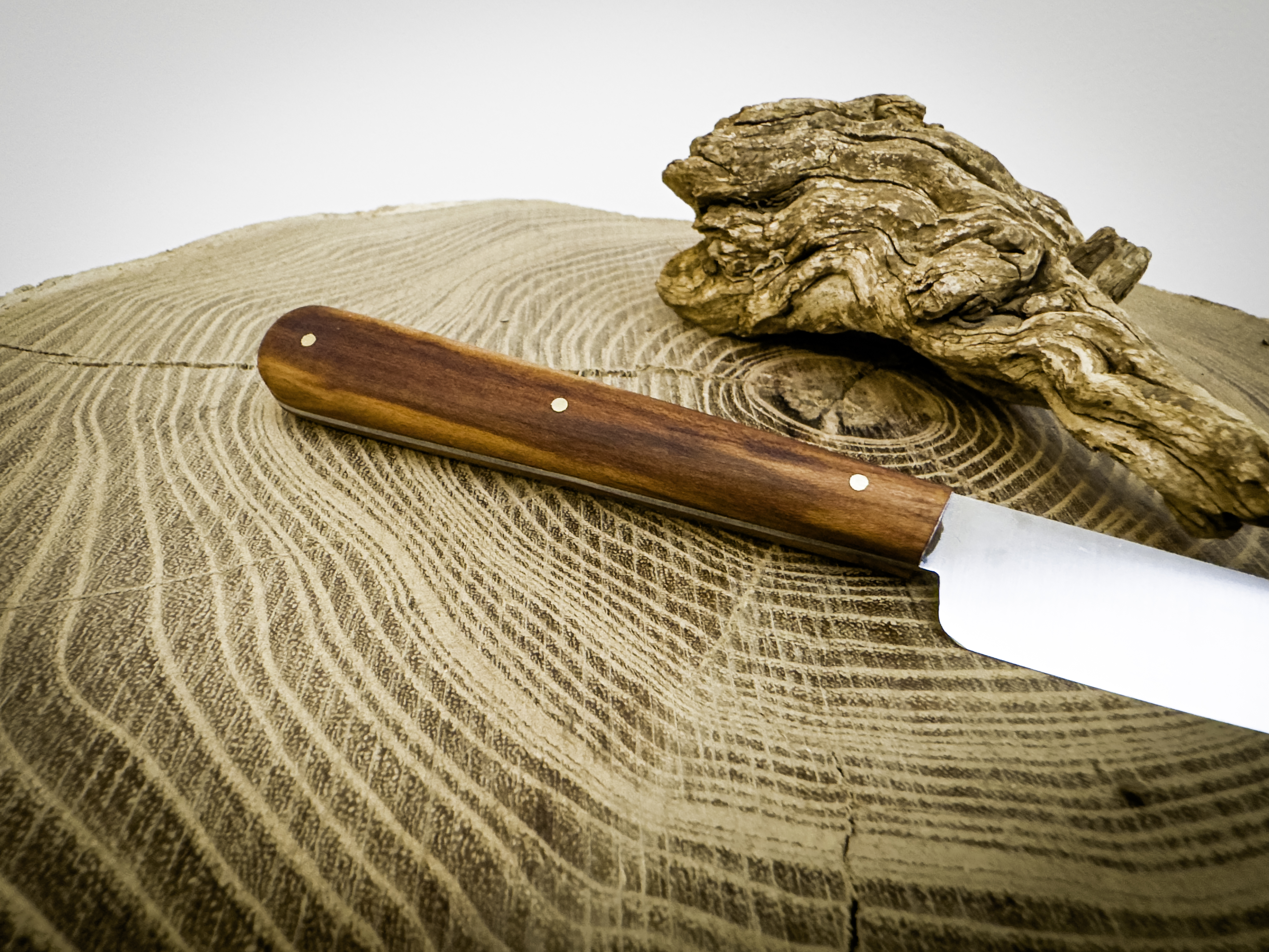 Couteau d'office manche en prunier