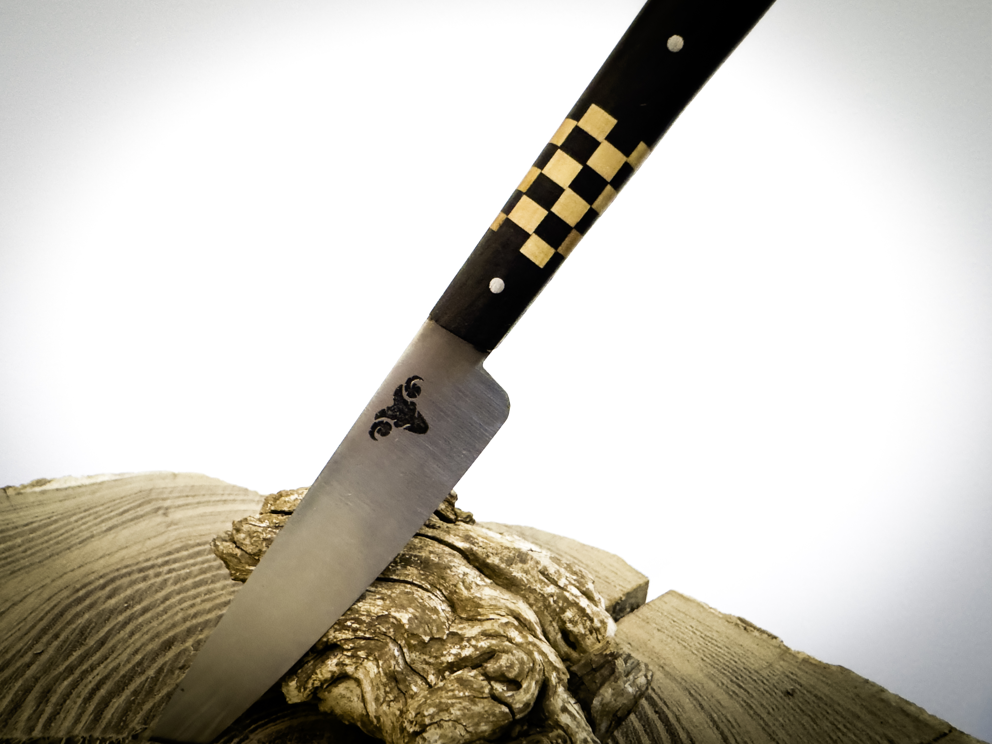 Couteau d'office manche en ébène / érable