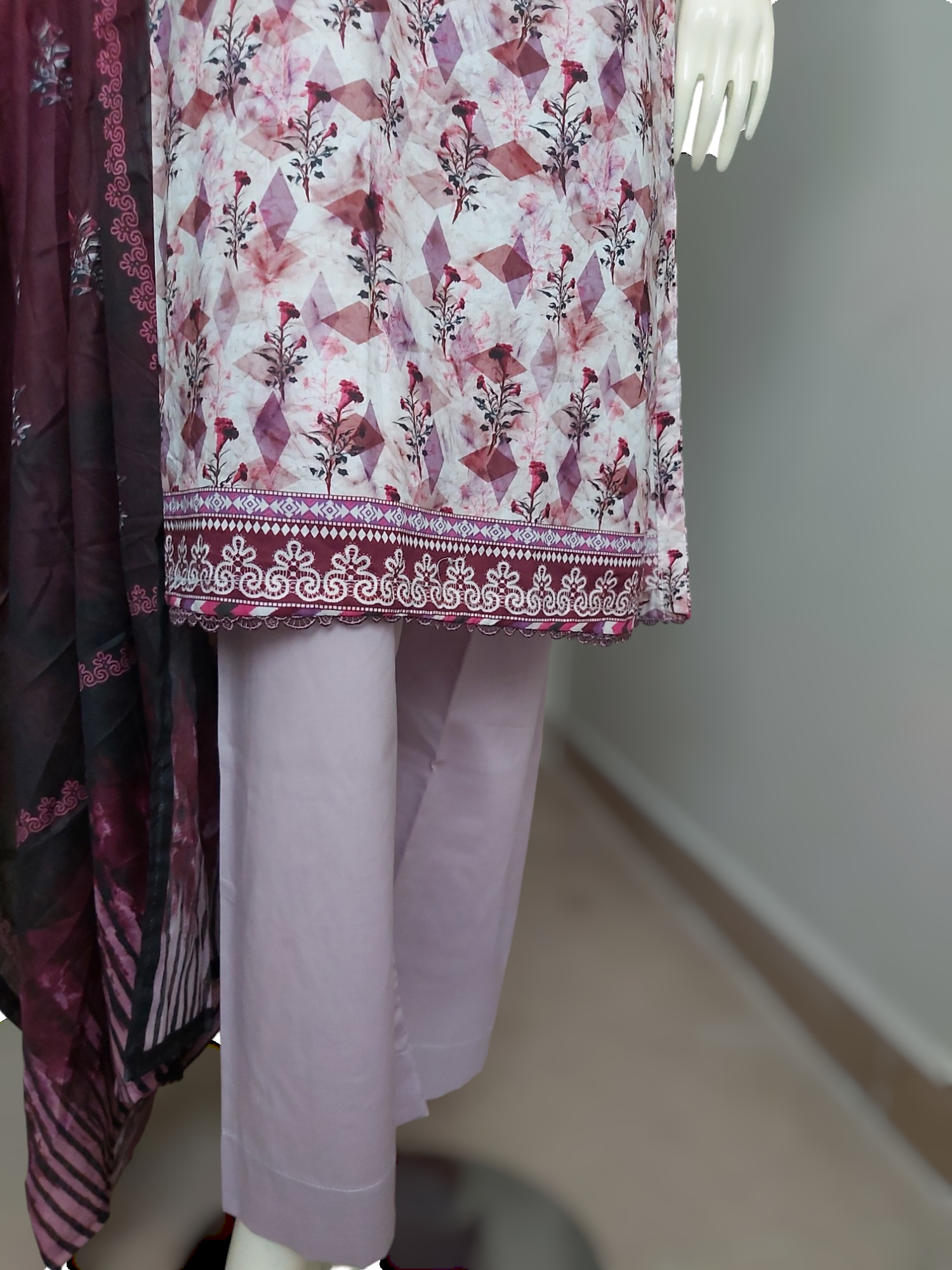 3 Piece printed lawn read-to-wear D-04