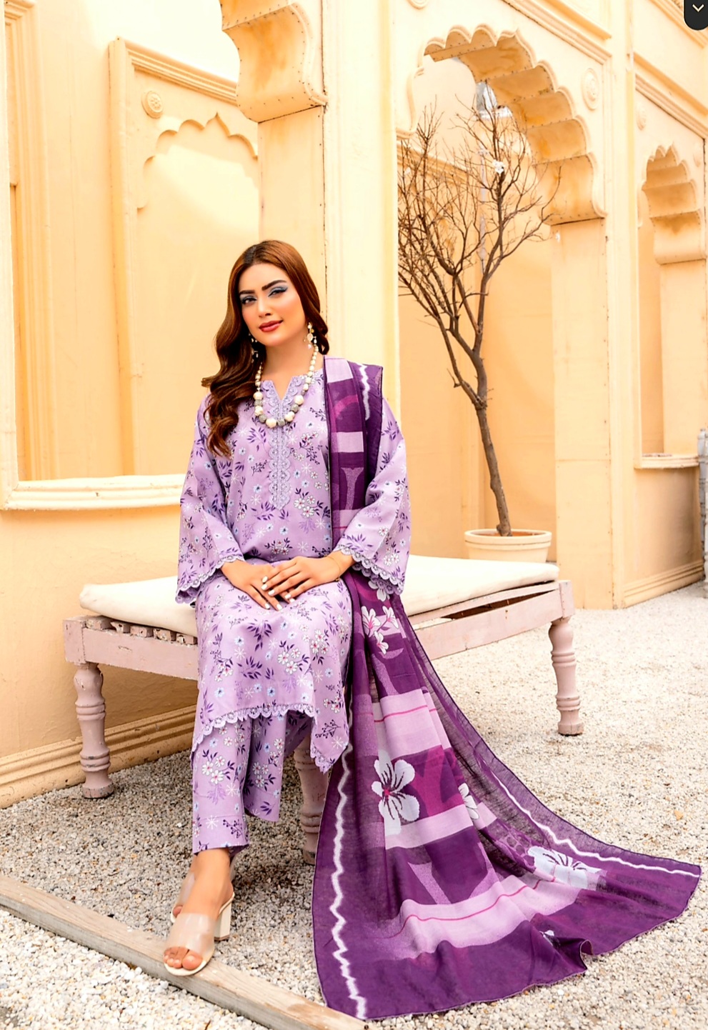 3 Piece Un-Stitched Digital Printed Bana Dora Linen Suite D-08