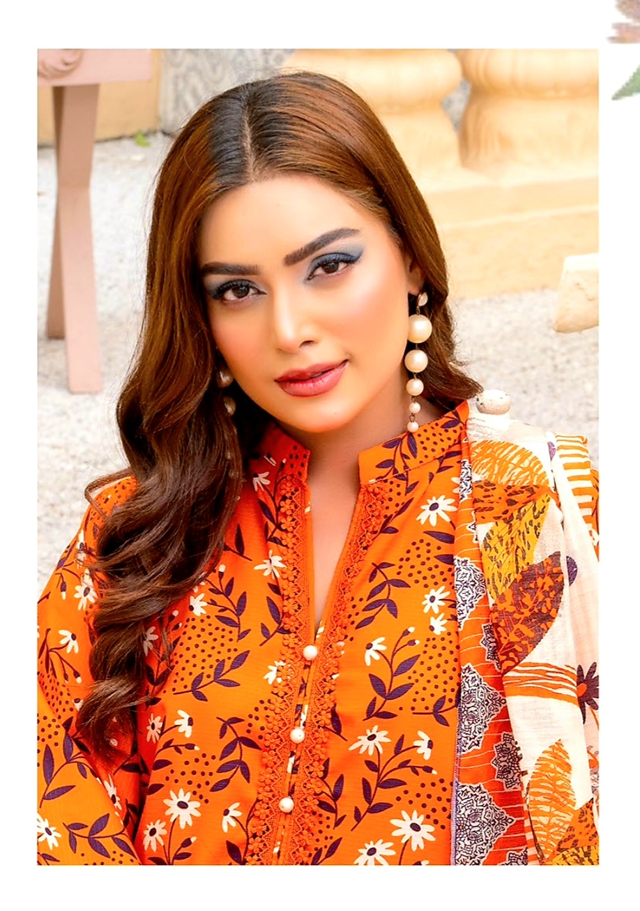 3 Piece Un-Stitched Digital Printed Bana Dora Linen Suite D-04