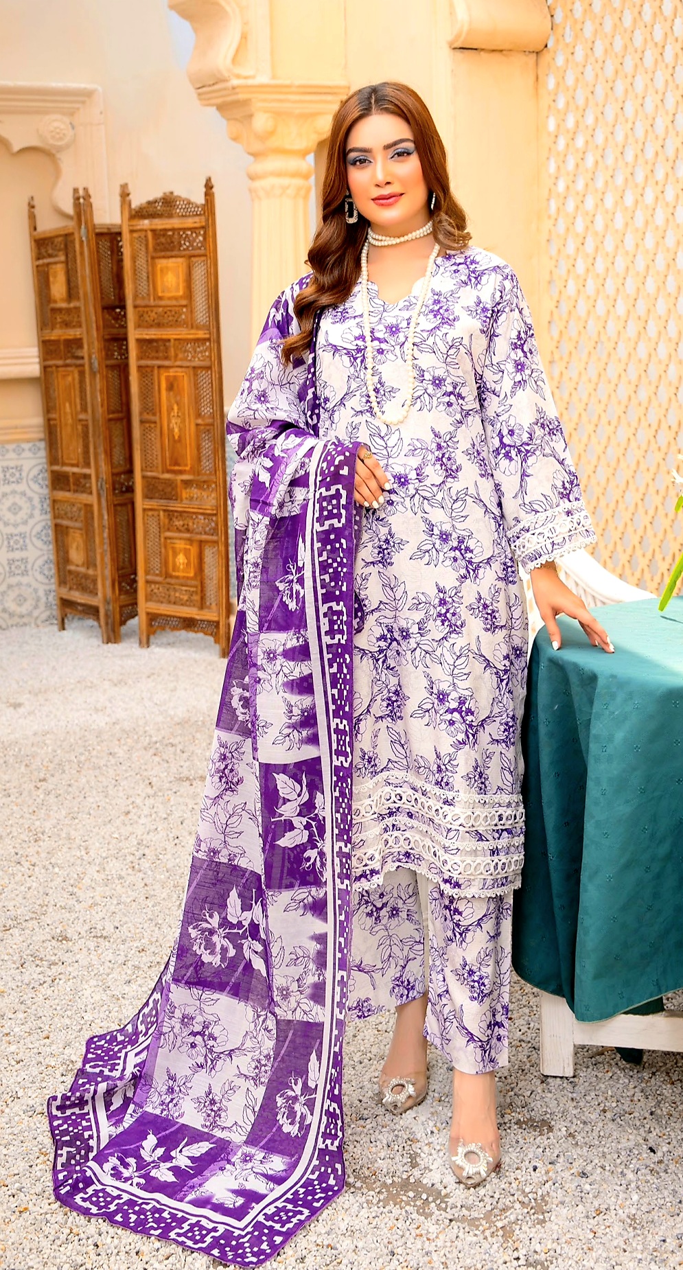 3 Piece Un-Stitched Digital Printed Bana Dora Linen Suite D-05