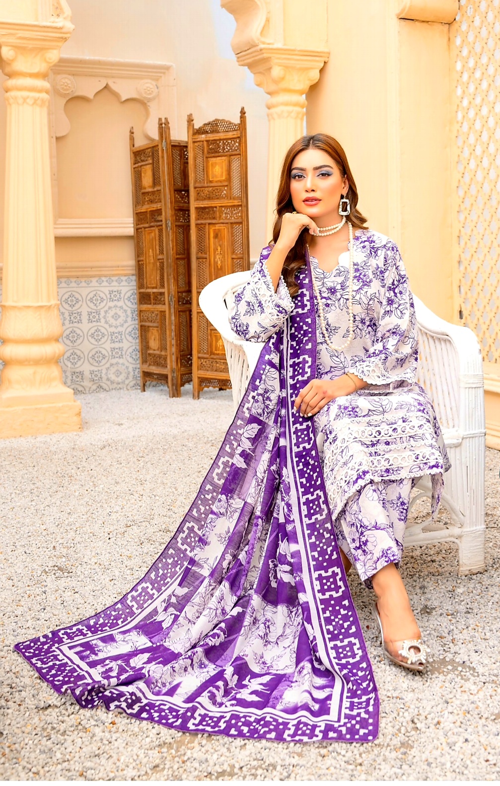 3 Piece Un-Stitched Digital Printed Bana Dora Linen Suite D-05