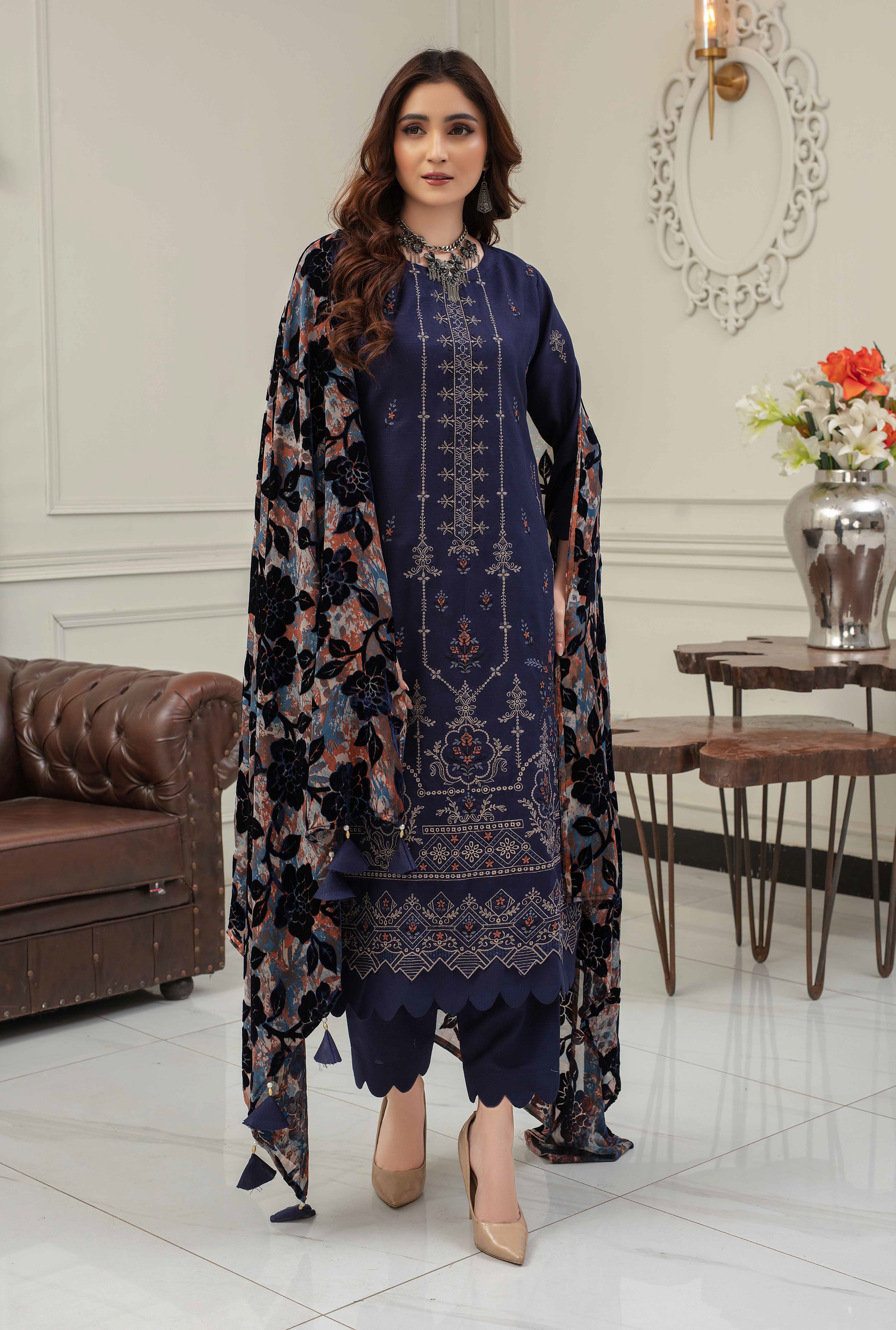 Luxury Embroidered Zarri Peach Suite with Fancy Palachi Shawl D-03