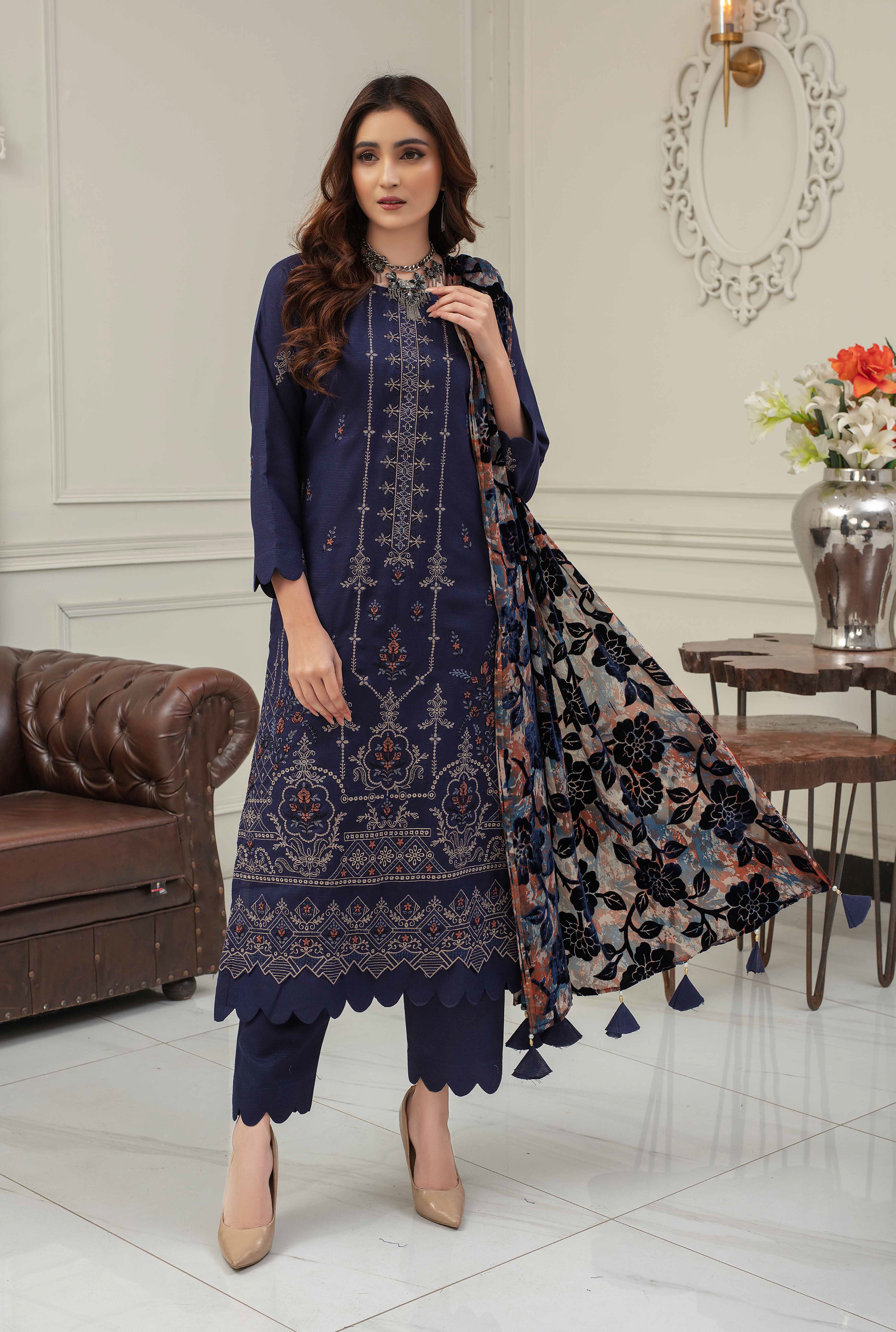 Luxury Embroidered Zarri Peach Suite with Fancy Palachi Shawl D-03