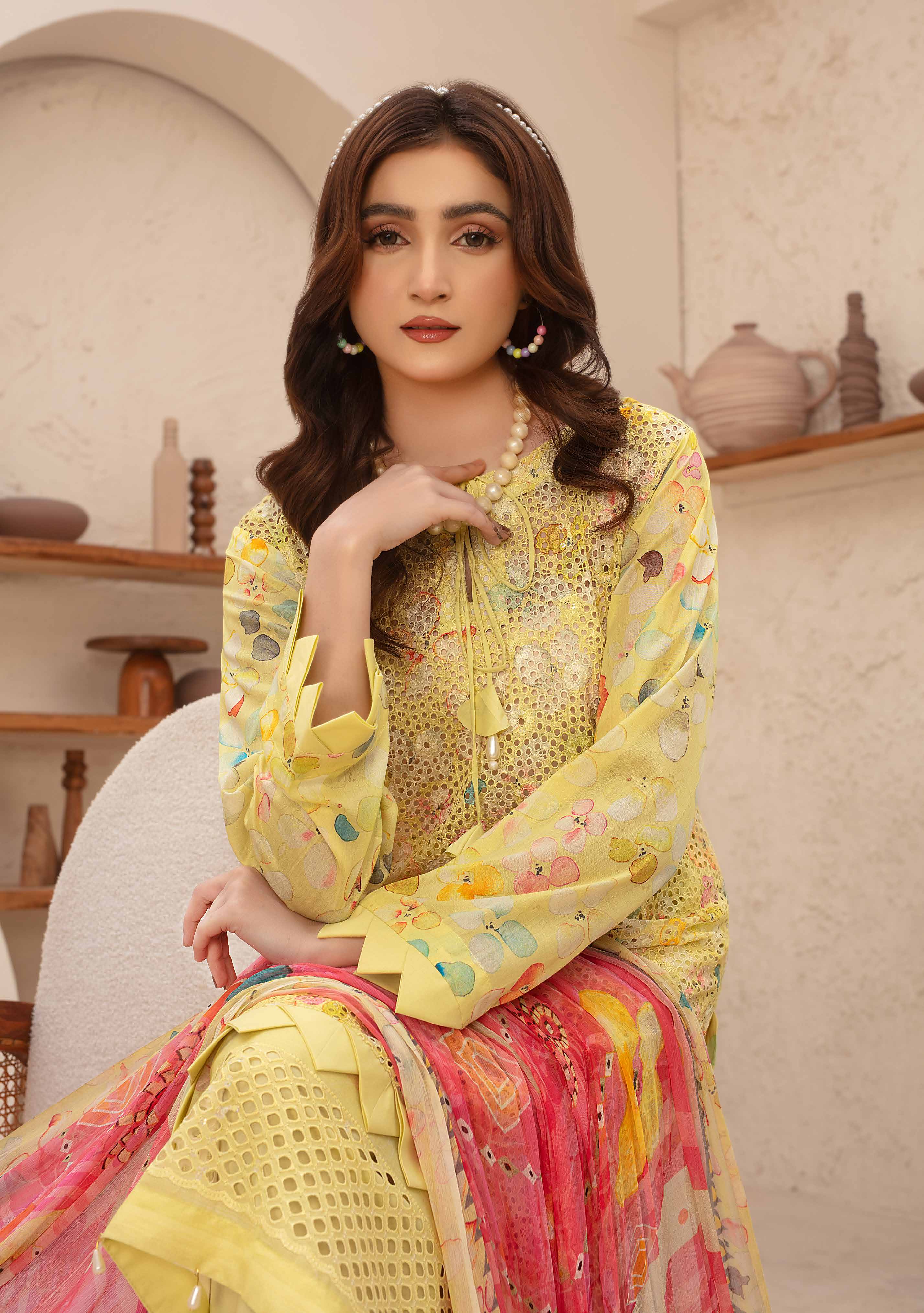 Unstitched 3-Piece Luxury Chikenkari Lawn D-04