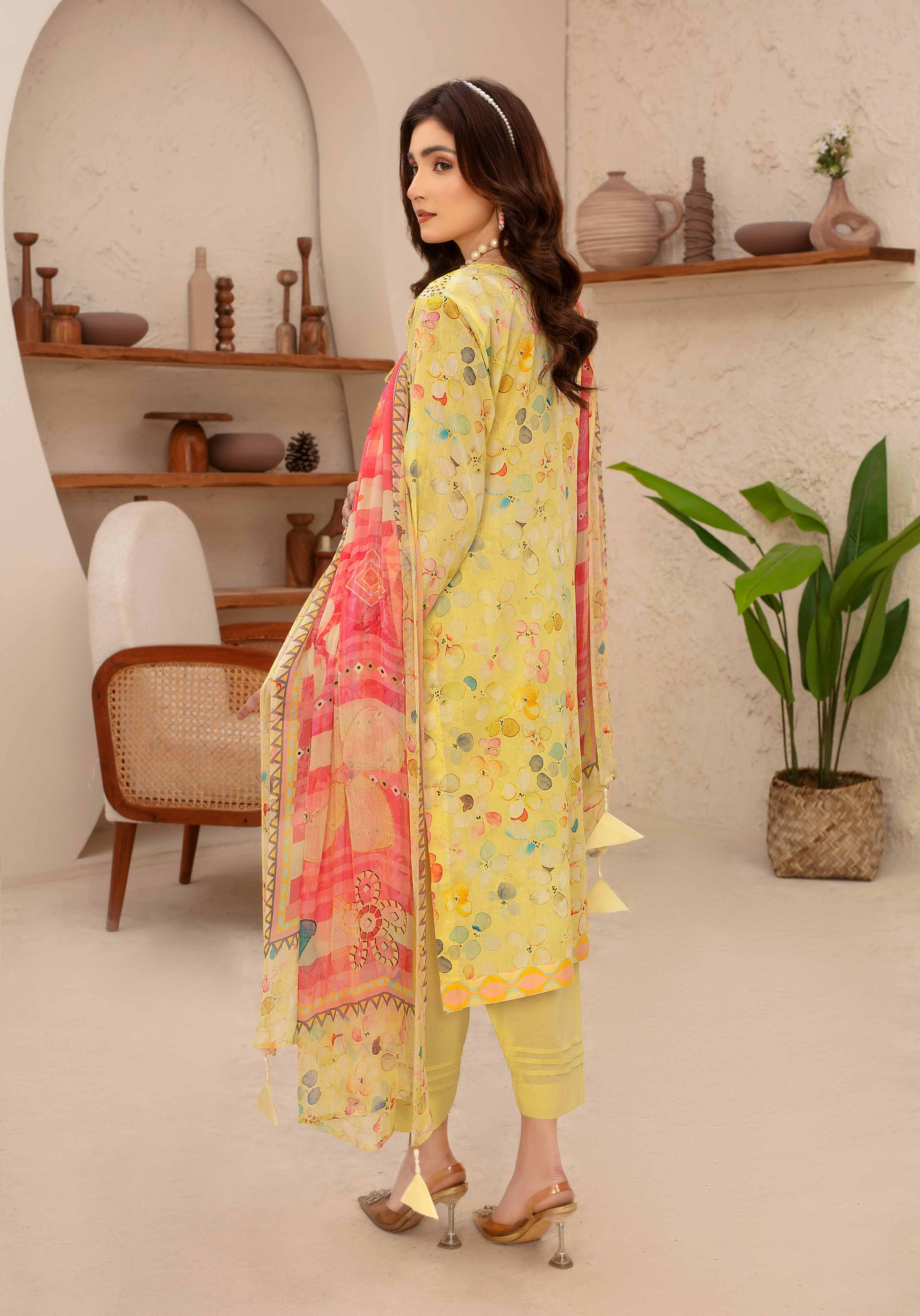 Unstitched 3-Piece Luxury Chikenkari Lawn D-04