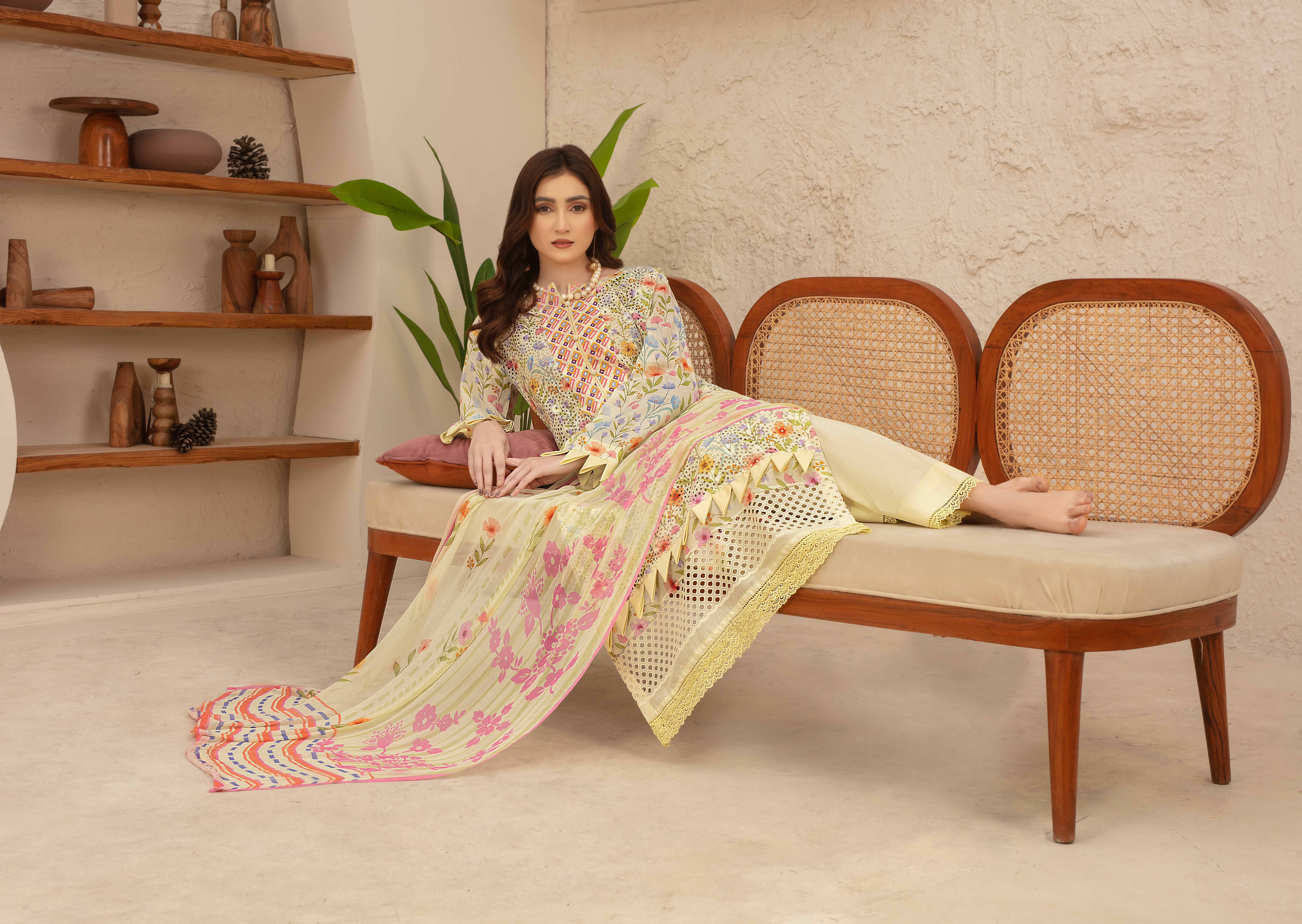 Unstitched 3-Piece Luxury Chikenkari Lawn D-08
