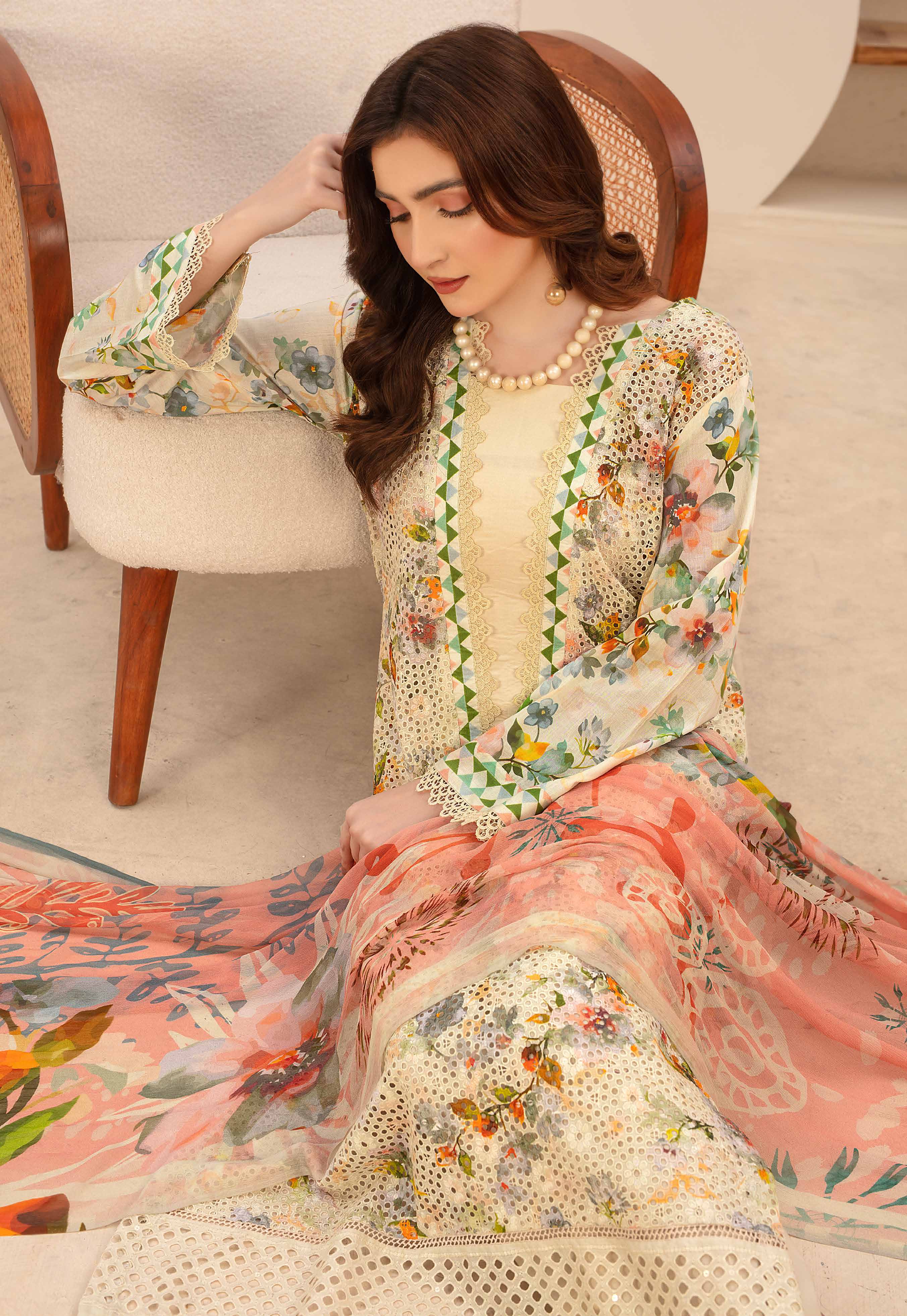 Unstitched 3-Piece Luxury Chikenkari Lawn D-10