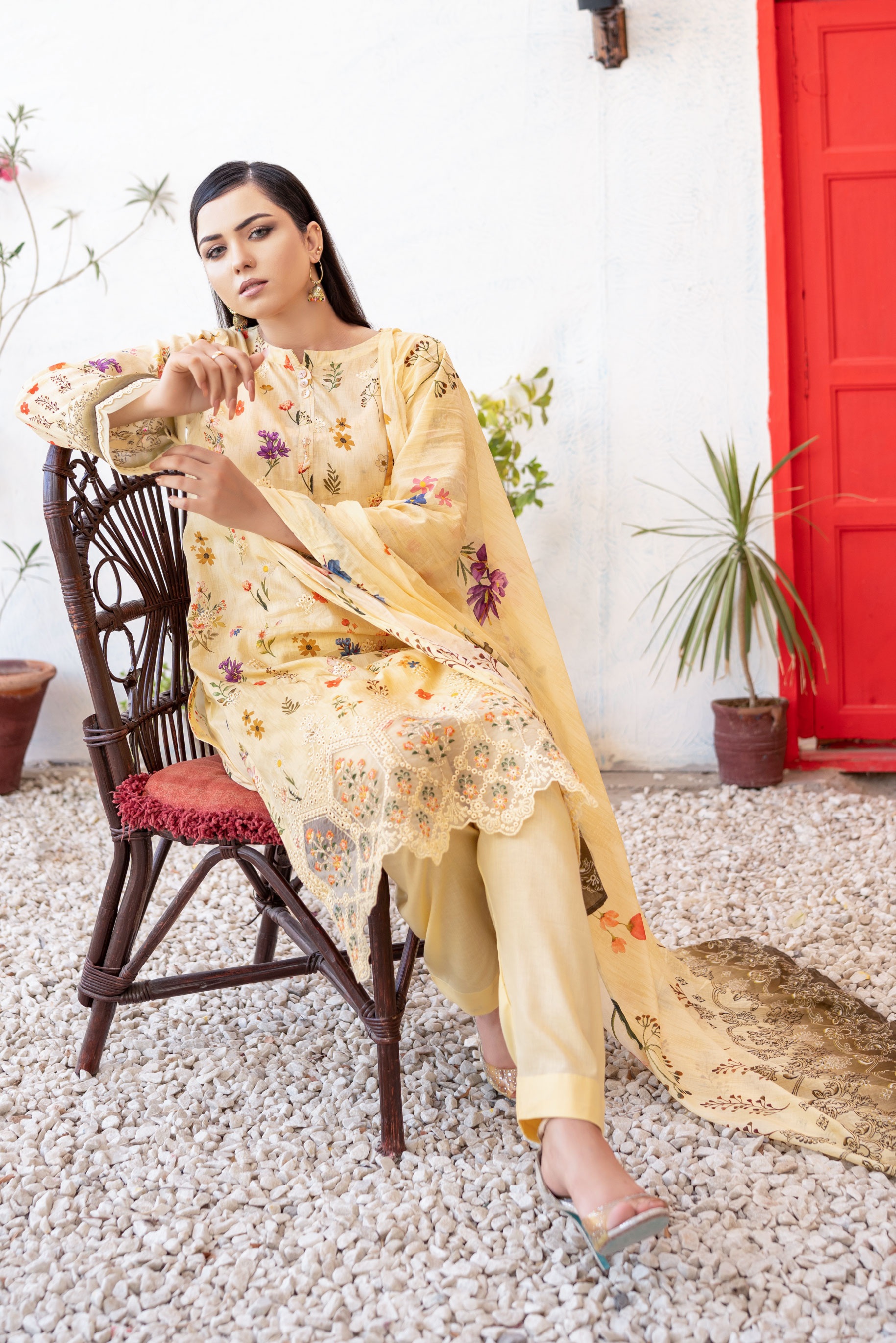 Unstitched 3-Piece Luxury Chikenkari & Cutwork Embroidered Lawn D-03