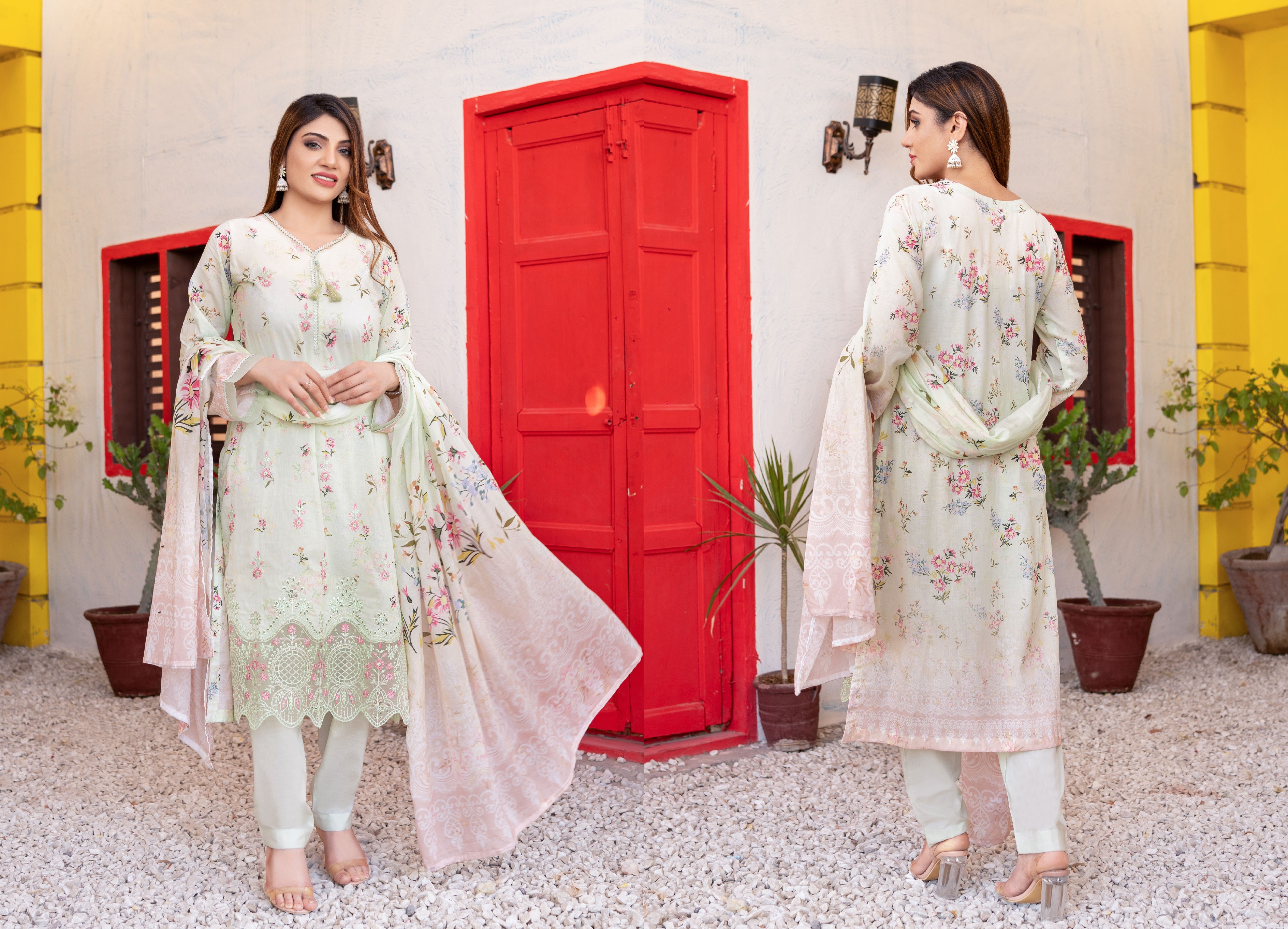 Unstitched 3-Piece Luxury Chikenkari & Cutwork Embroidered Lawn D-04