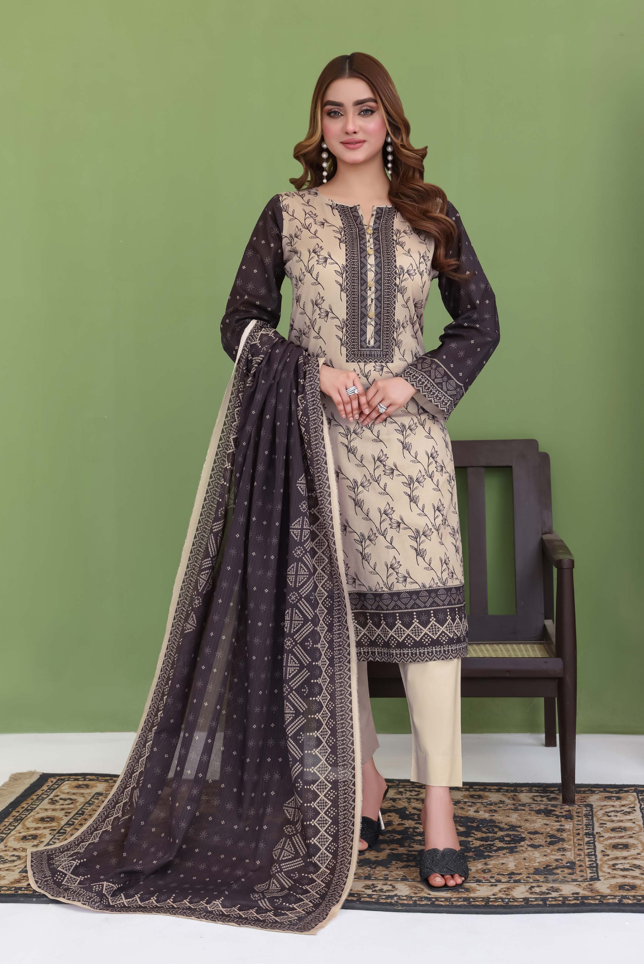 Unstitched 3-Piece Premium Digital Printed Lawn Suite D-05