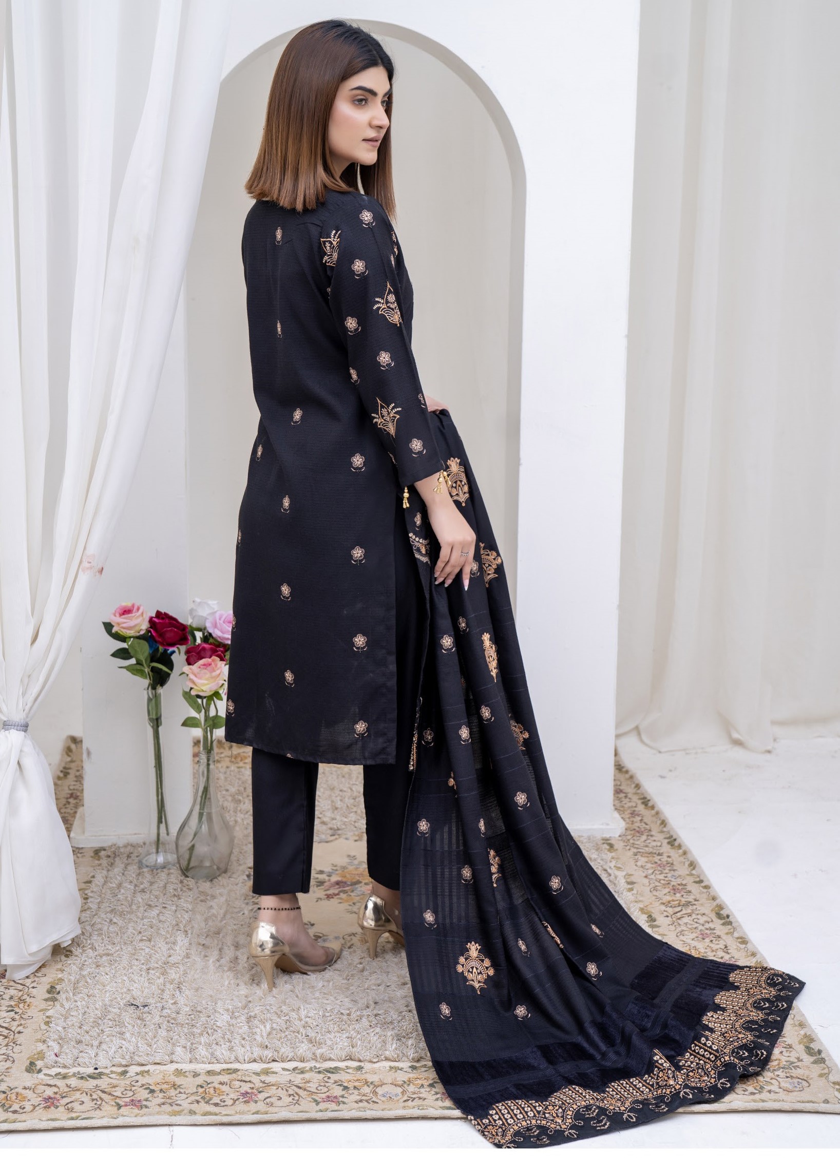 3-Piece Unstitched Bana Dora Dhanak Embroidered Shirt with Embroidered Shawl Dupatta (D-7)