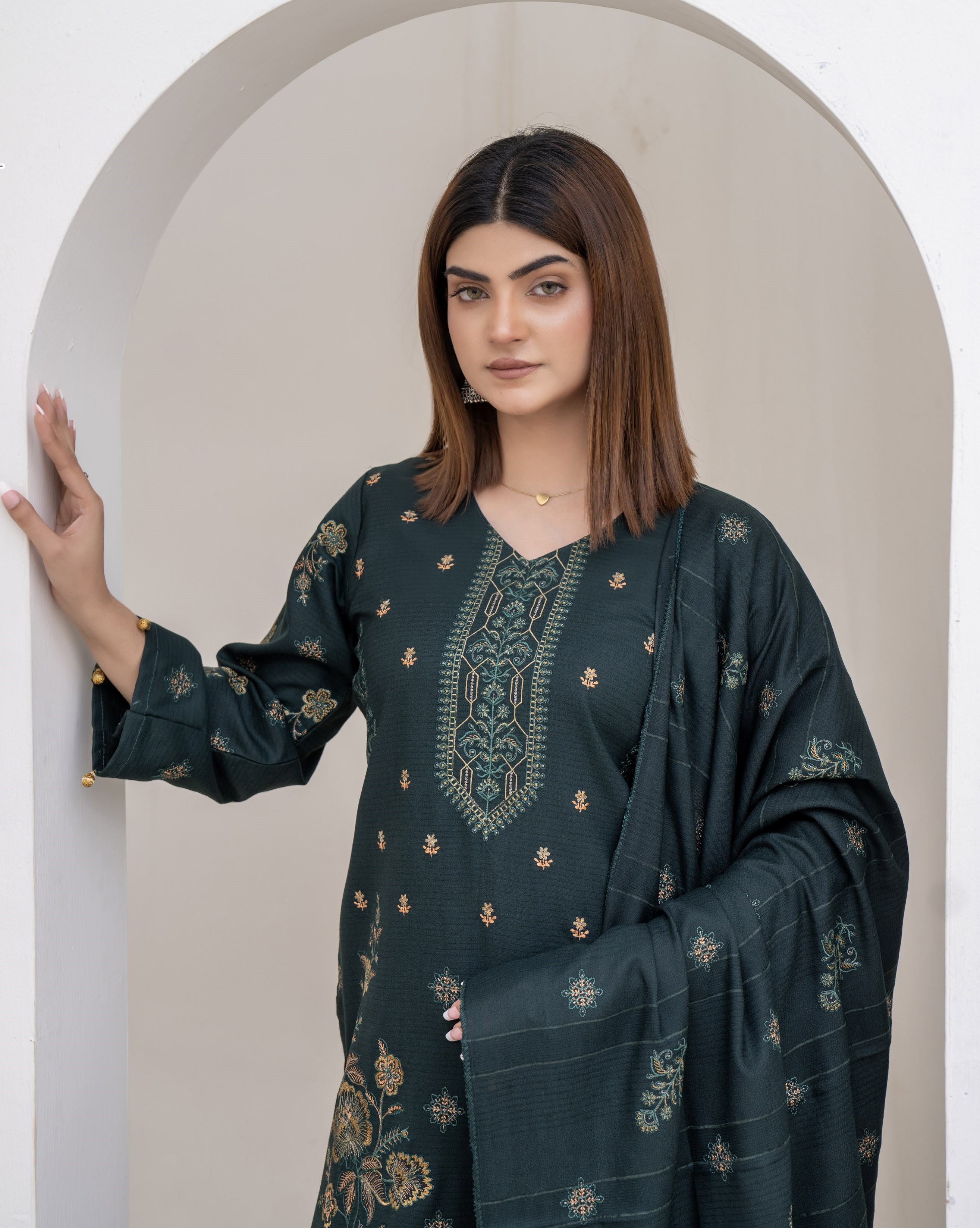 3-Piece Unstitched Bana Dora Dhanak Embroidered Shirt with Embroidered Shawl Dupatta (D-4)