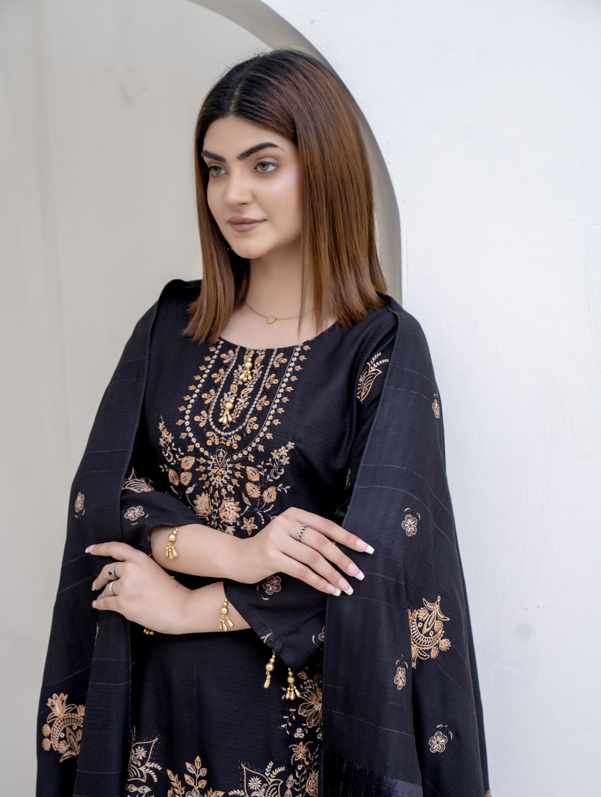 3-Piece Unstitched Bana Dora Dhanak Embroidered Shirt with Embroidered Shawl Dupatta (D-7)